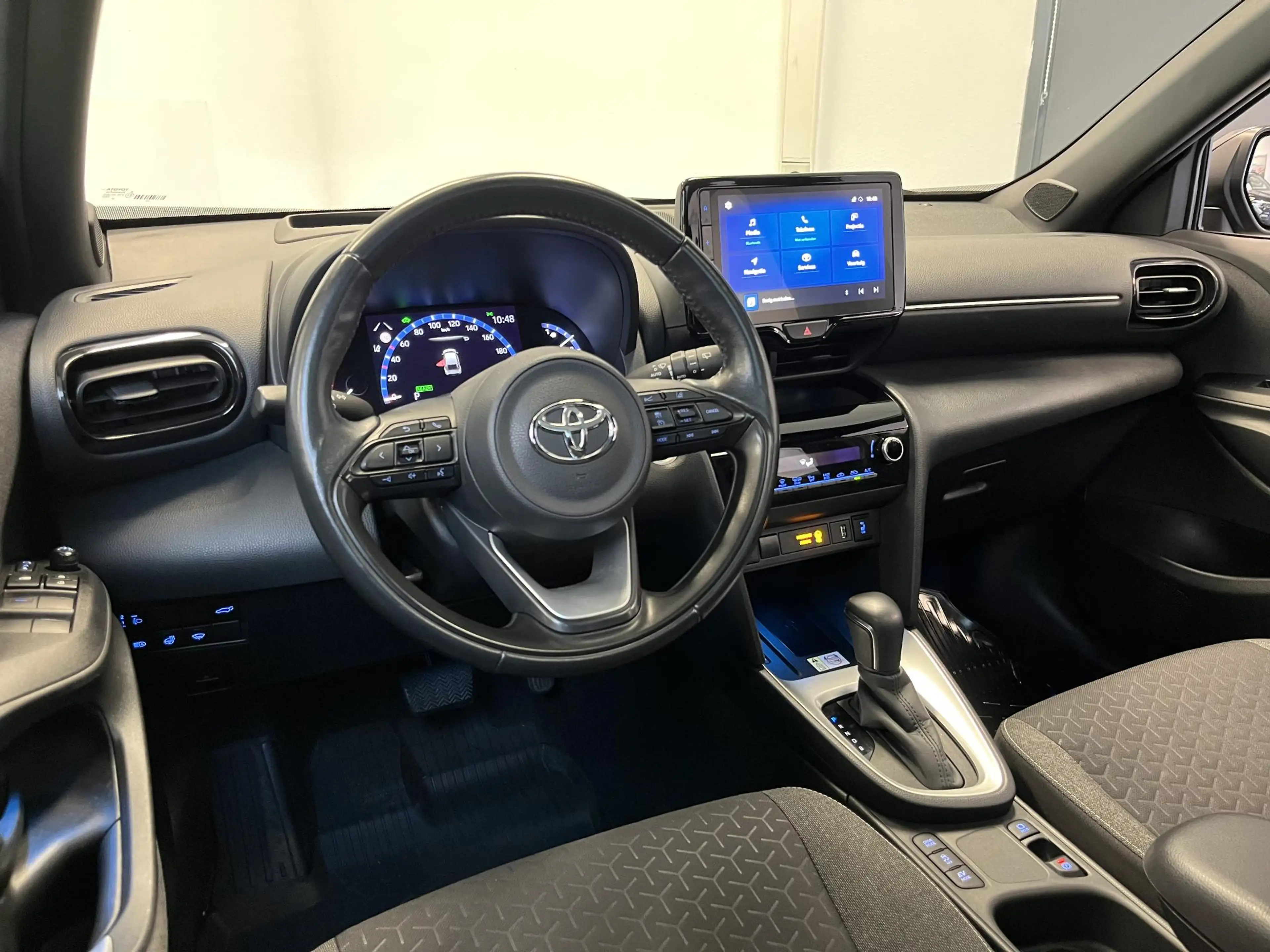 Toyota Yaris Cross 1.5 Hybrid Explore | PANO | HEAD UP | CAMERA | CAR — photo 3