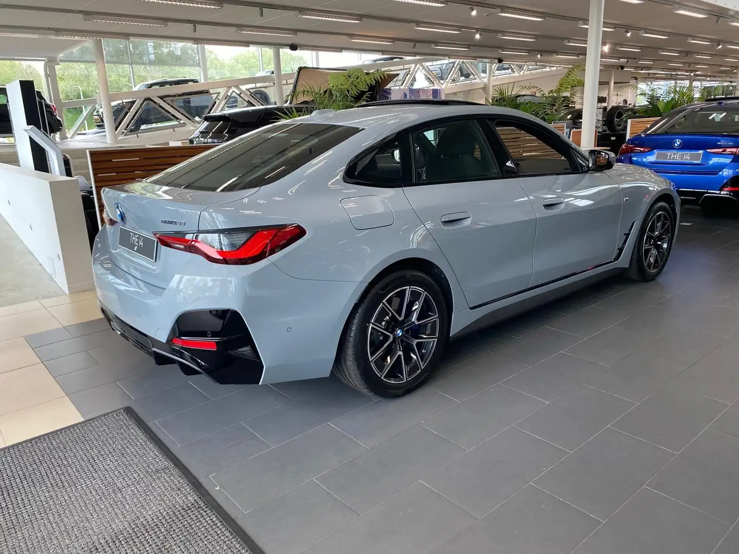 BMW i4 €10.000 KORTING! Op een splinternieuwe BMW i4! Gris - 2