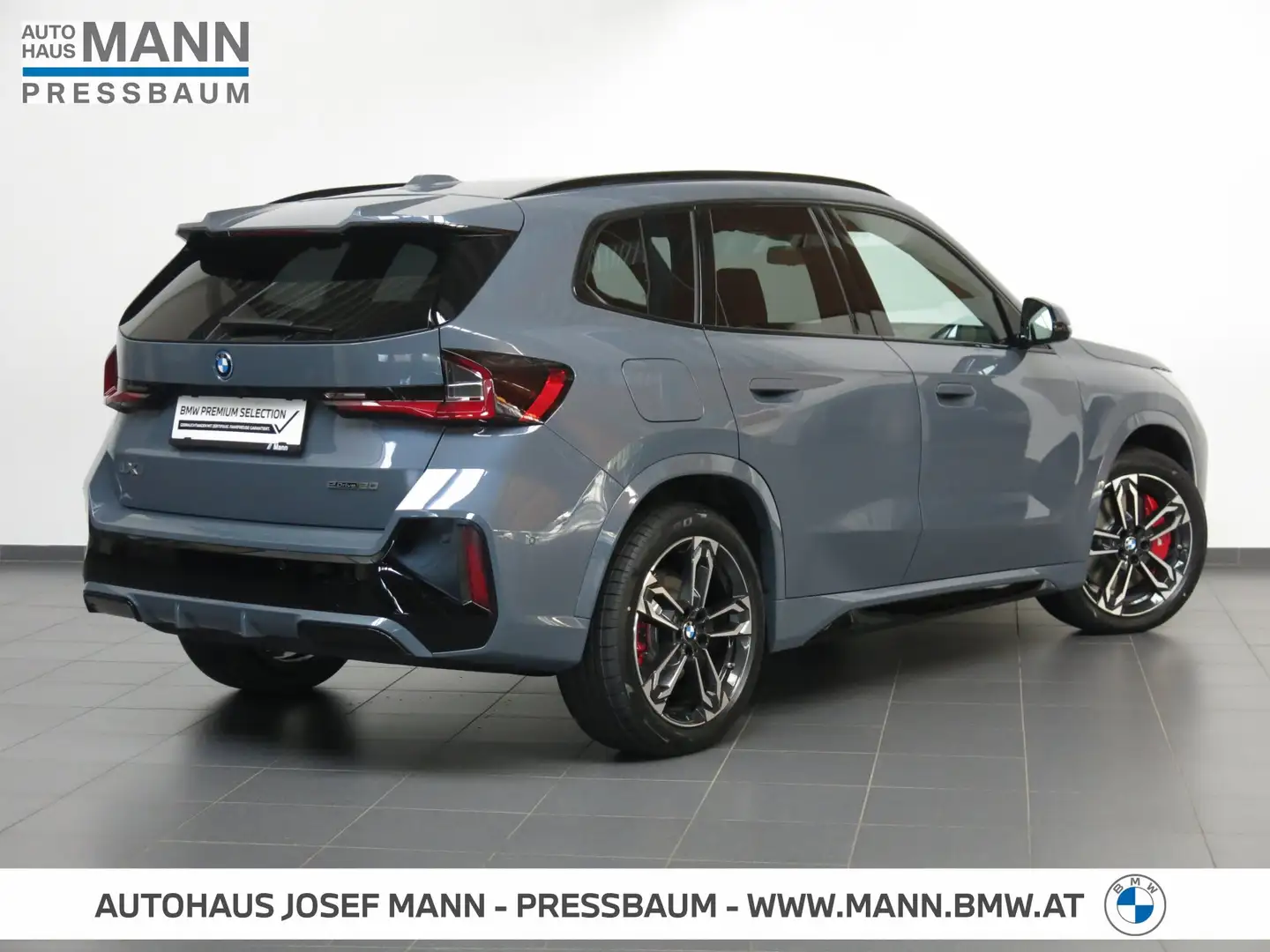 BMW iX1 eDrive20 M SPORTPAKET PRO Grau - 2