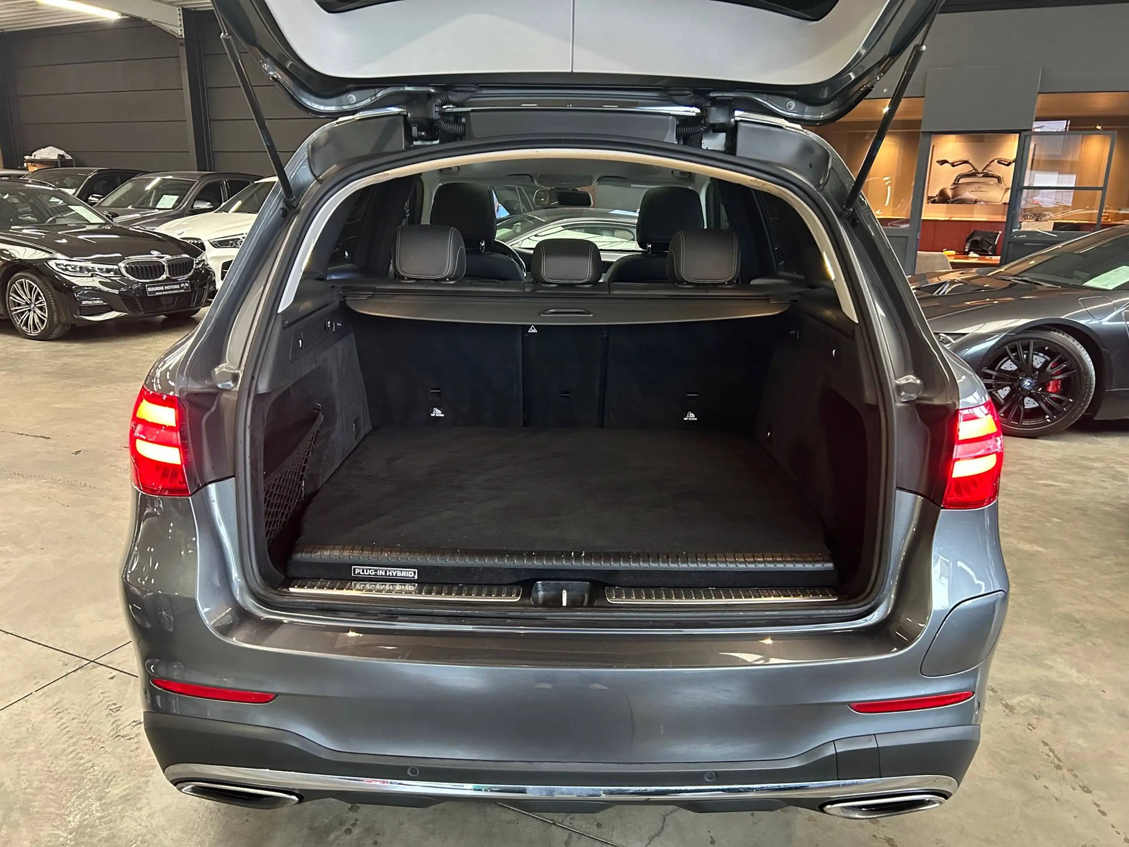 Mercedes-Benz GLC 350 e 4-Matic AMG Line Alu19"/Led/Pano/Cam/VerwZet/Pdc *1j garantie* — photo 11