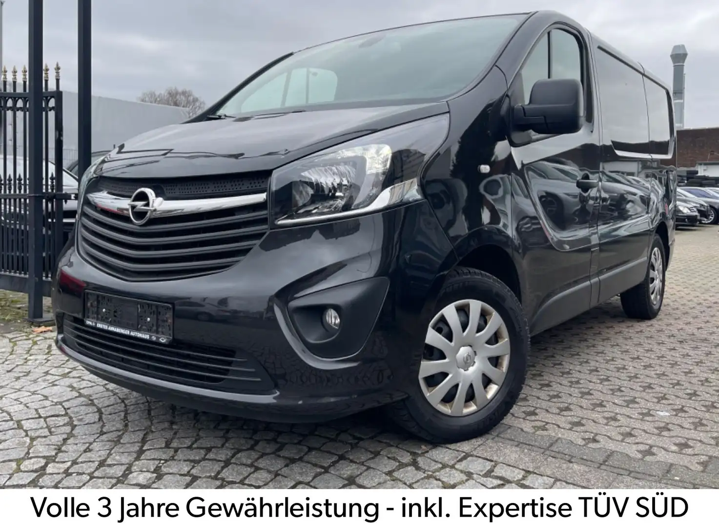 Opel Vivaro VIVARO 1.6 BITU.NAVI-AHK-KAMERA-TEMPO-80L TANK Black - 1