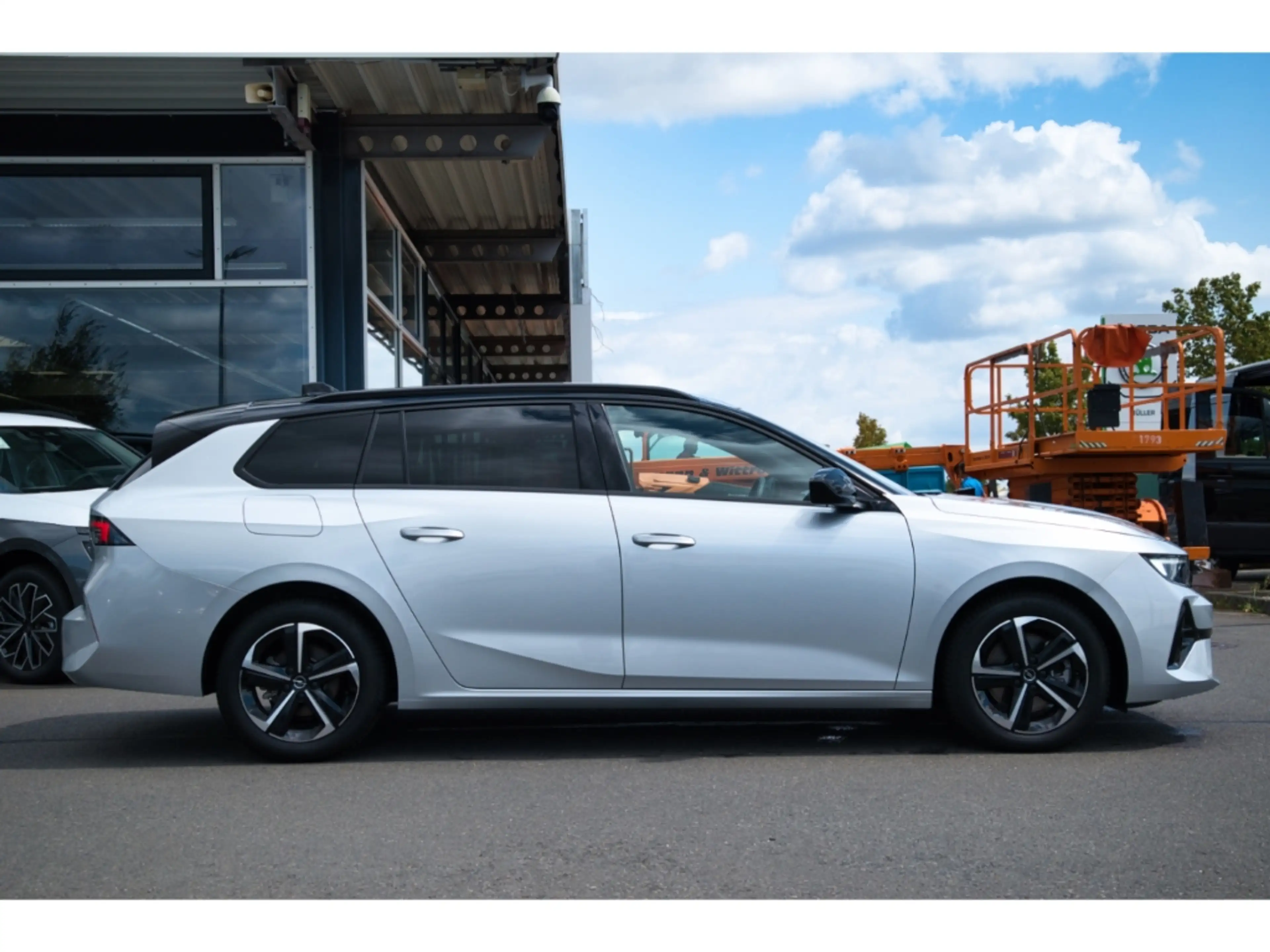 Opel Astra ST 1.2 GS AHK-ab. el.Pano. 360 Kamera LED ACC — photo 4