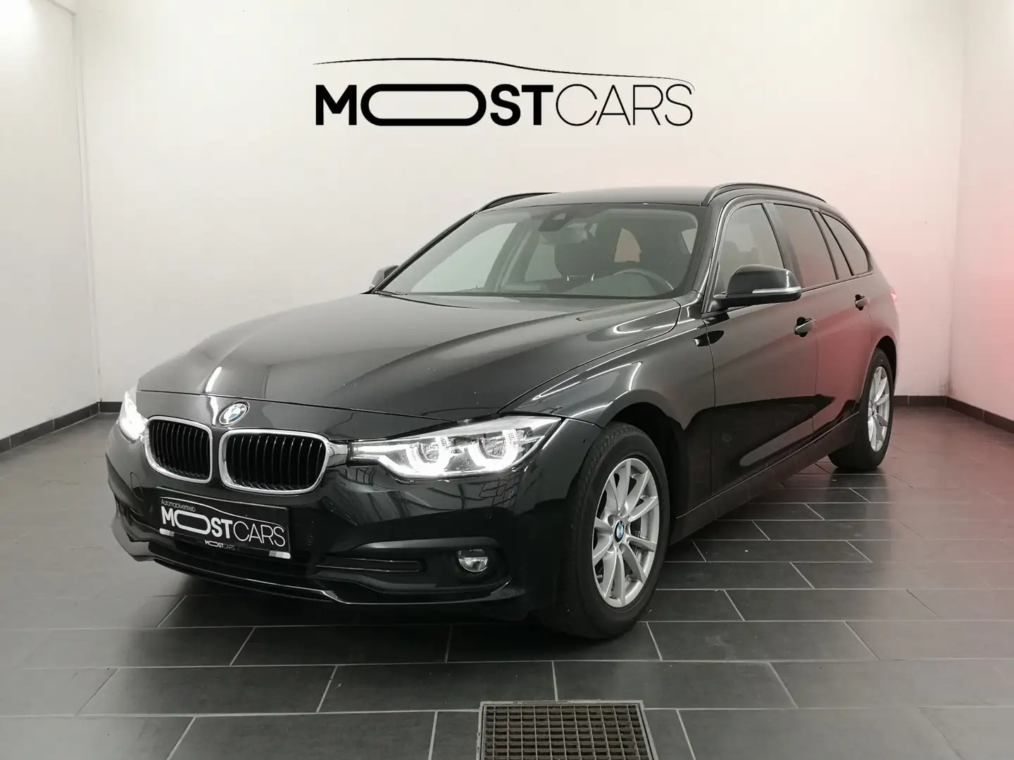 BMW 320 d xDrive Aut. **LED | Navi | xDrive** Zwart - 1