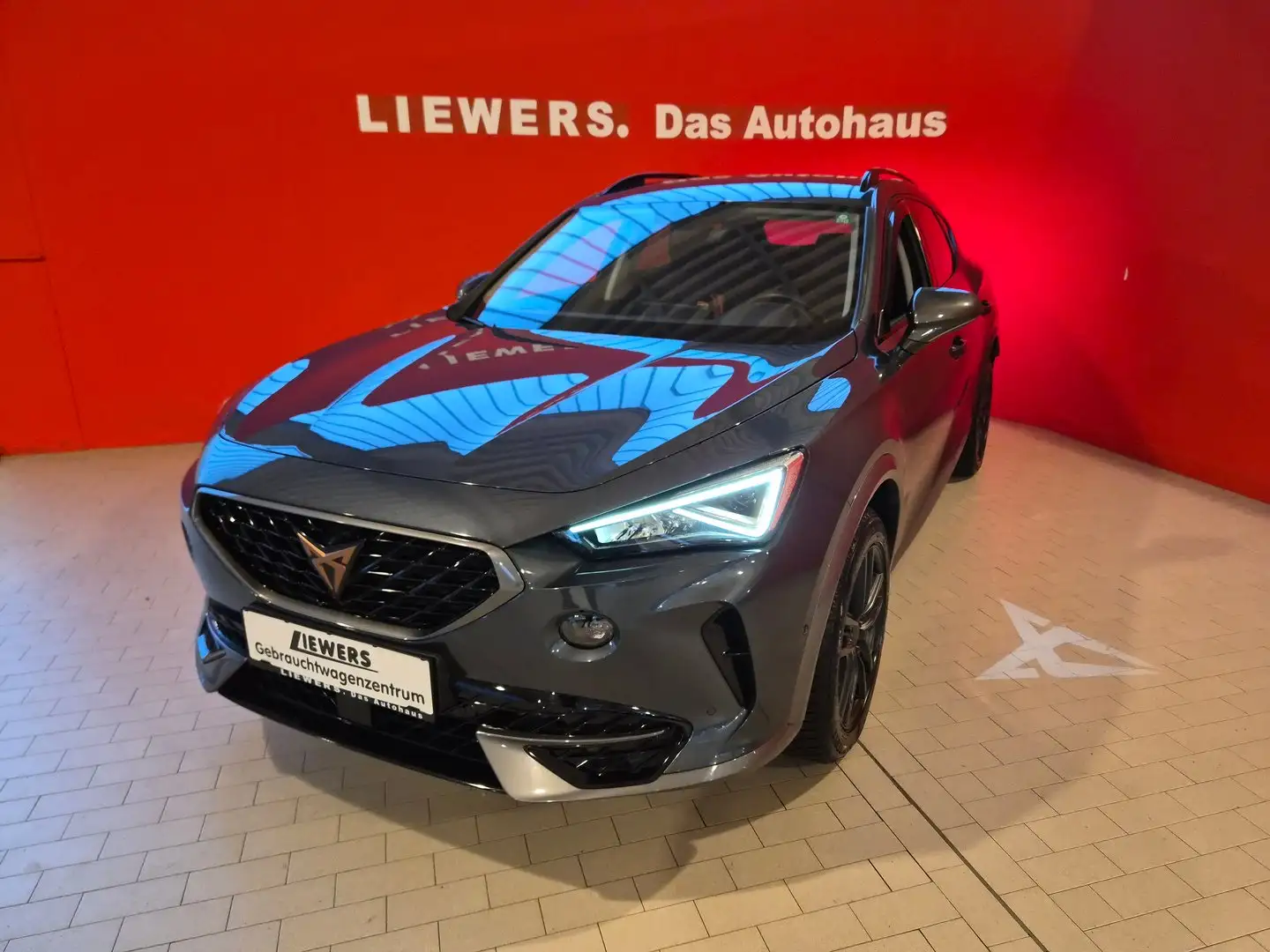 CUPRA Formentor Alpha Edition 1.5 TSI 150 ACT Grau - 1