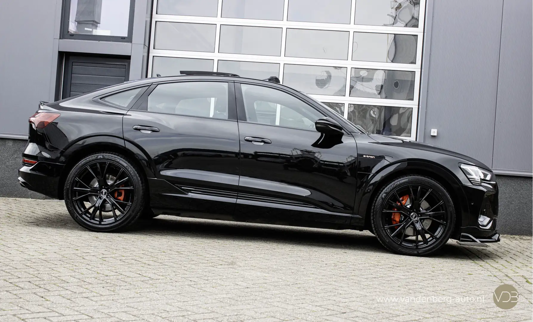 Audi e-tron Sportback 50 Quattro 3x S-Line 22inch PANO Origine Zwart - 2