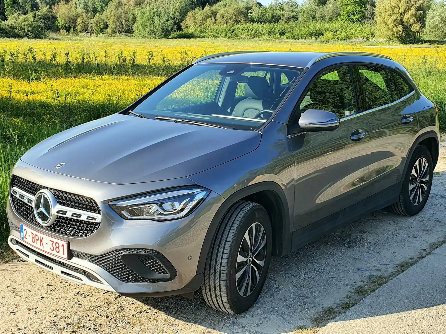 Mercedes-Benz GLA 250 Plug-In Hybride PHEV Gris - 1