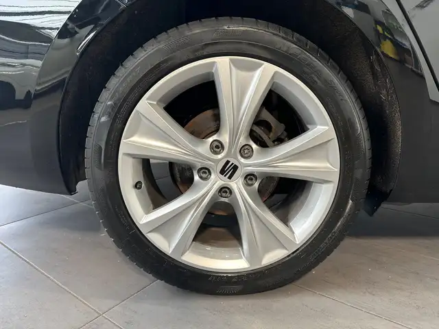 Seat Leon view 3
