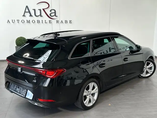 Seat Leon view 5