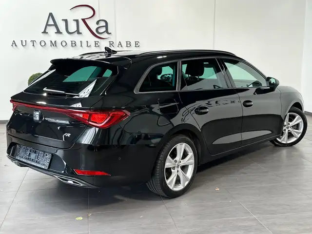 Seat Leon view 4