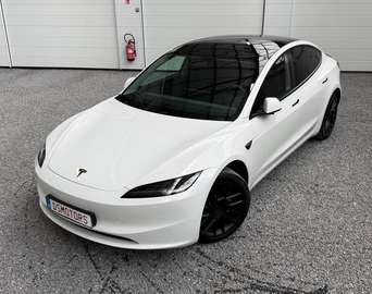 RWD | Premium versie | Zwarte logo's | Zwarte spoiler | Bescherming interieur rondom