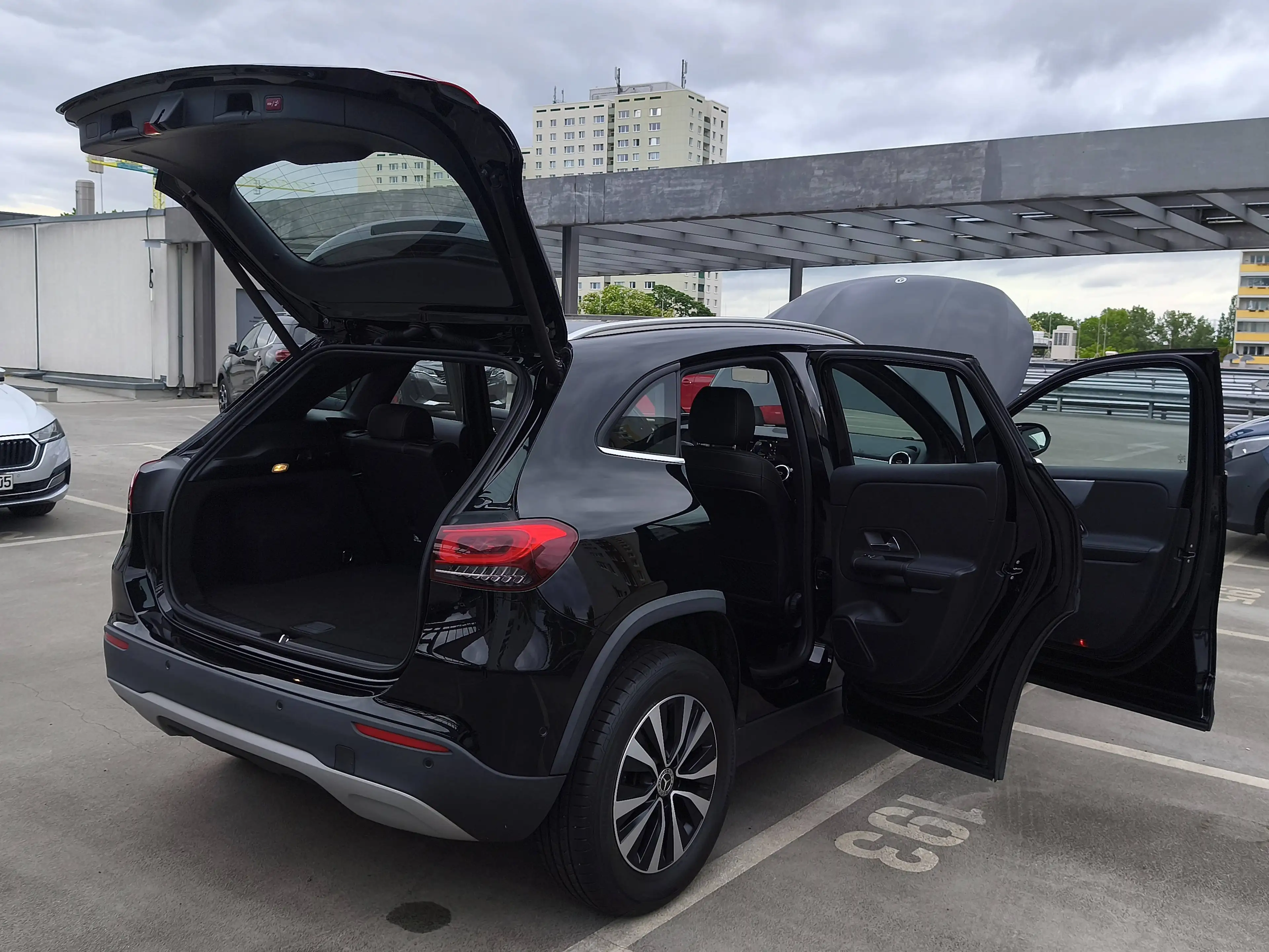 Mercedes-Benz GLA 180 GLA 180d LED/MBUX/DAB/VZE/RÜFK/E-HECKKLAPPE/CARPLAY/KOLLWA/PARK+SPURASSIST/TEMPOMAT/17Zoll — photo 13