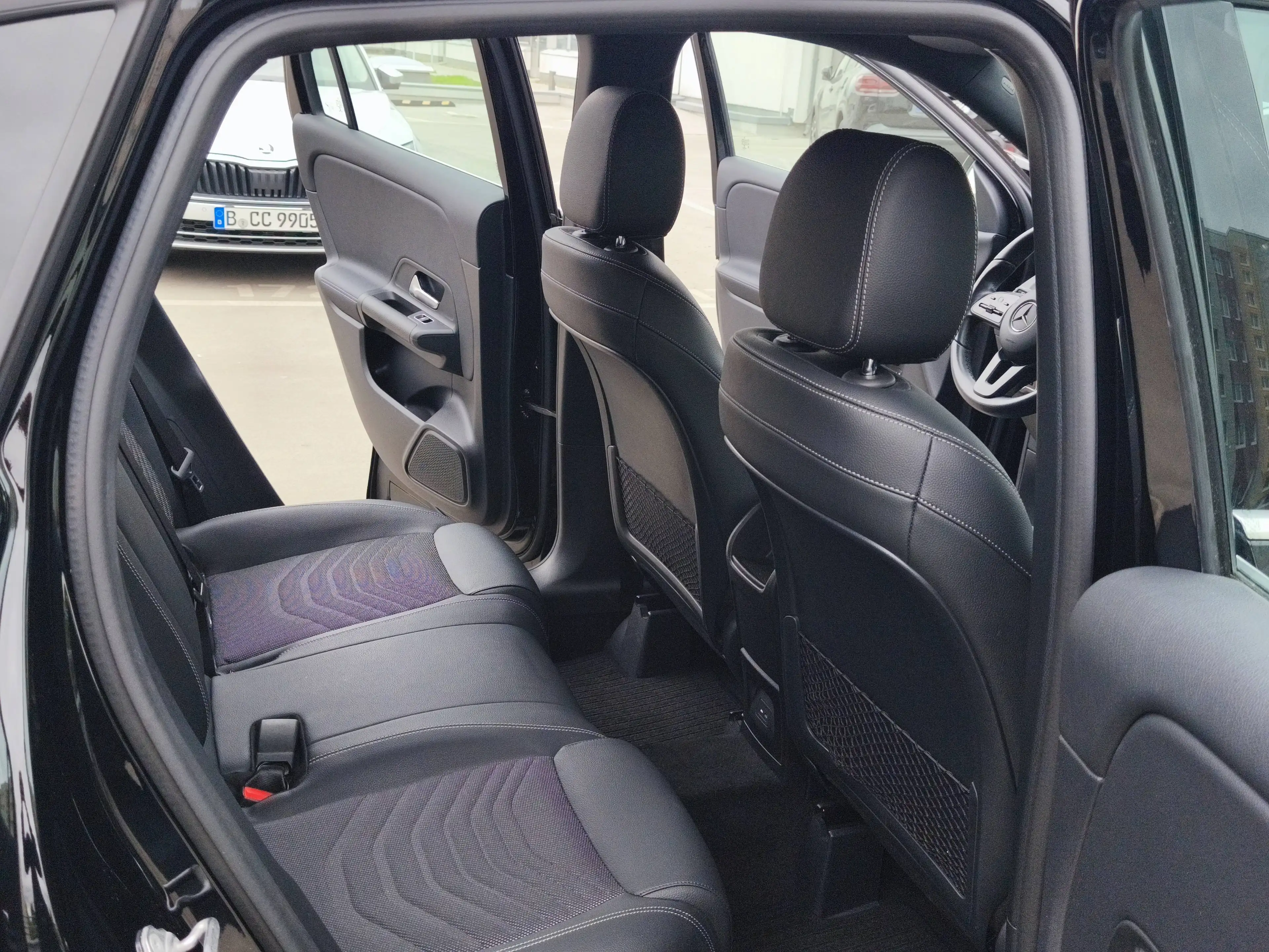 Mercedes-Benz GLA 180 GLA 180d LED/MBUX/DAB/VZE/RÜFK/E-HECKKLAPPE/CARPLAY/KOLLWA/PARK+SPURASSIST/TEMPOMAT/17Zoll — photo 12