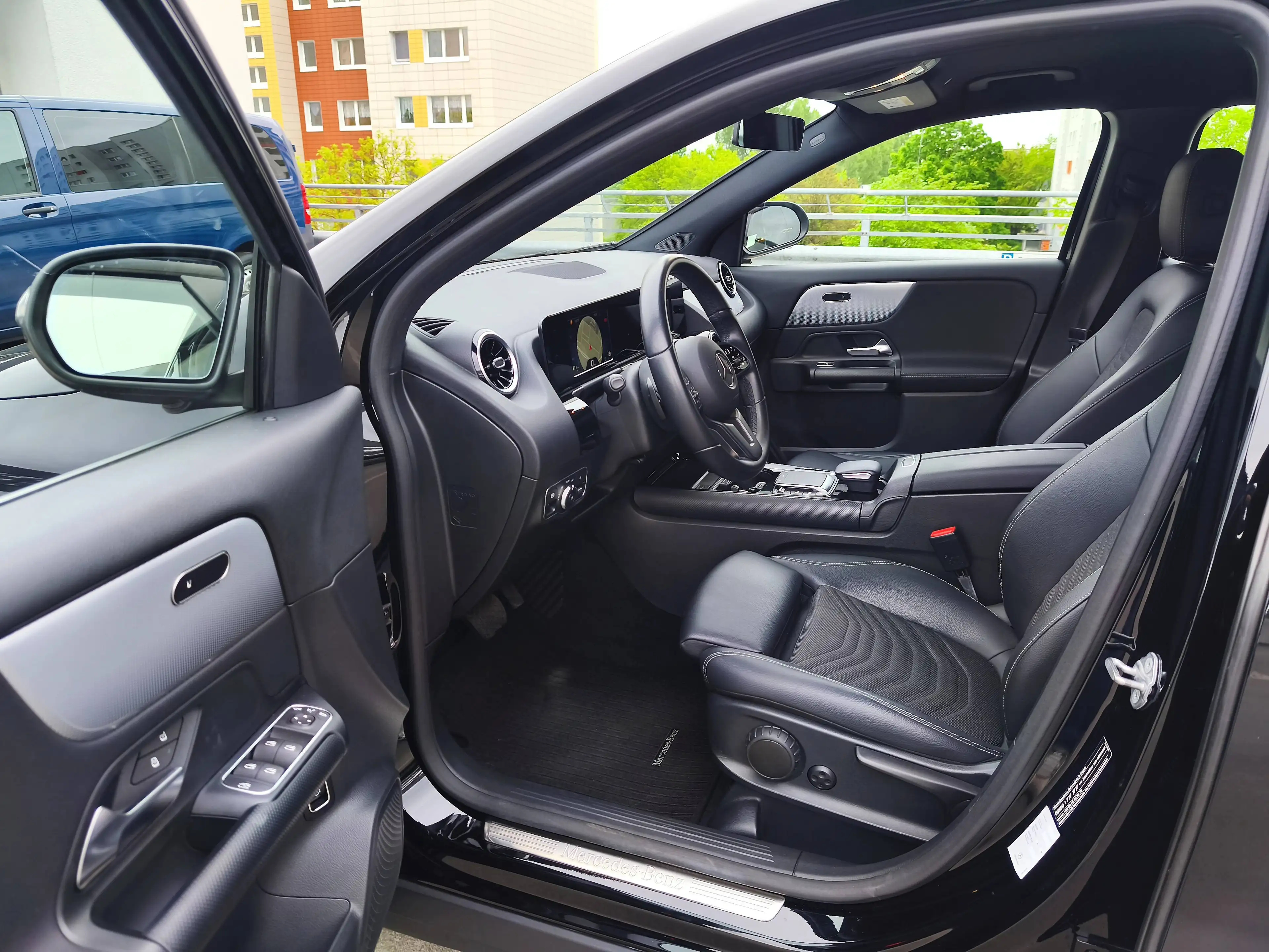 Mercedes-Benz GLA 180 GLA 180d LED/MBUX/DAB/VZE/RÜFK/E-HECKKLAPPE/CARPLAY/KOLLWA/PARK+SPURASSIST/TEMPOMAT/17Zoll — photo 5
