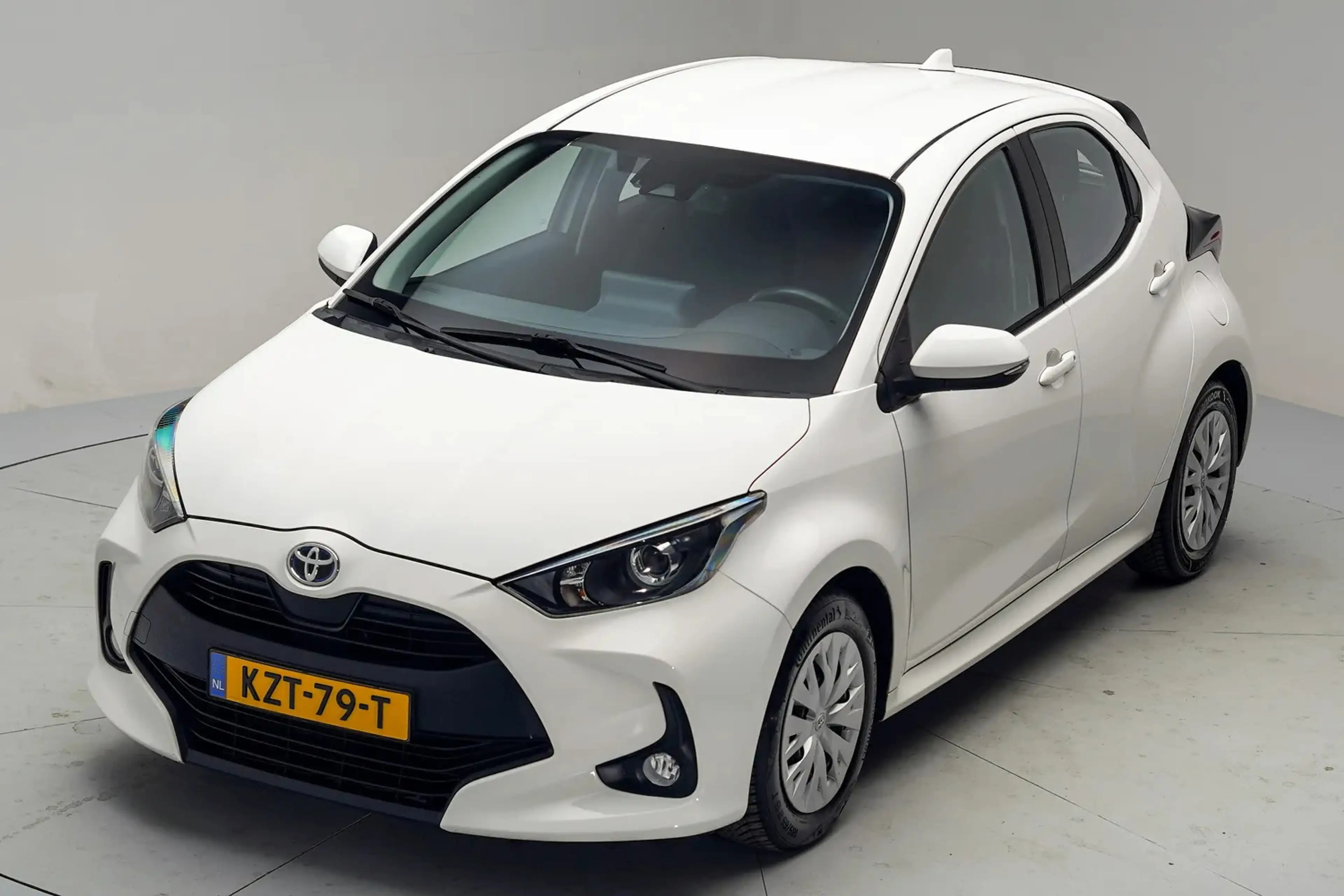 Toyota Yaris 1.5 Hybrid Active Aut. [ Navi Airco cruise Camera — photo 15