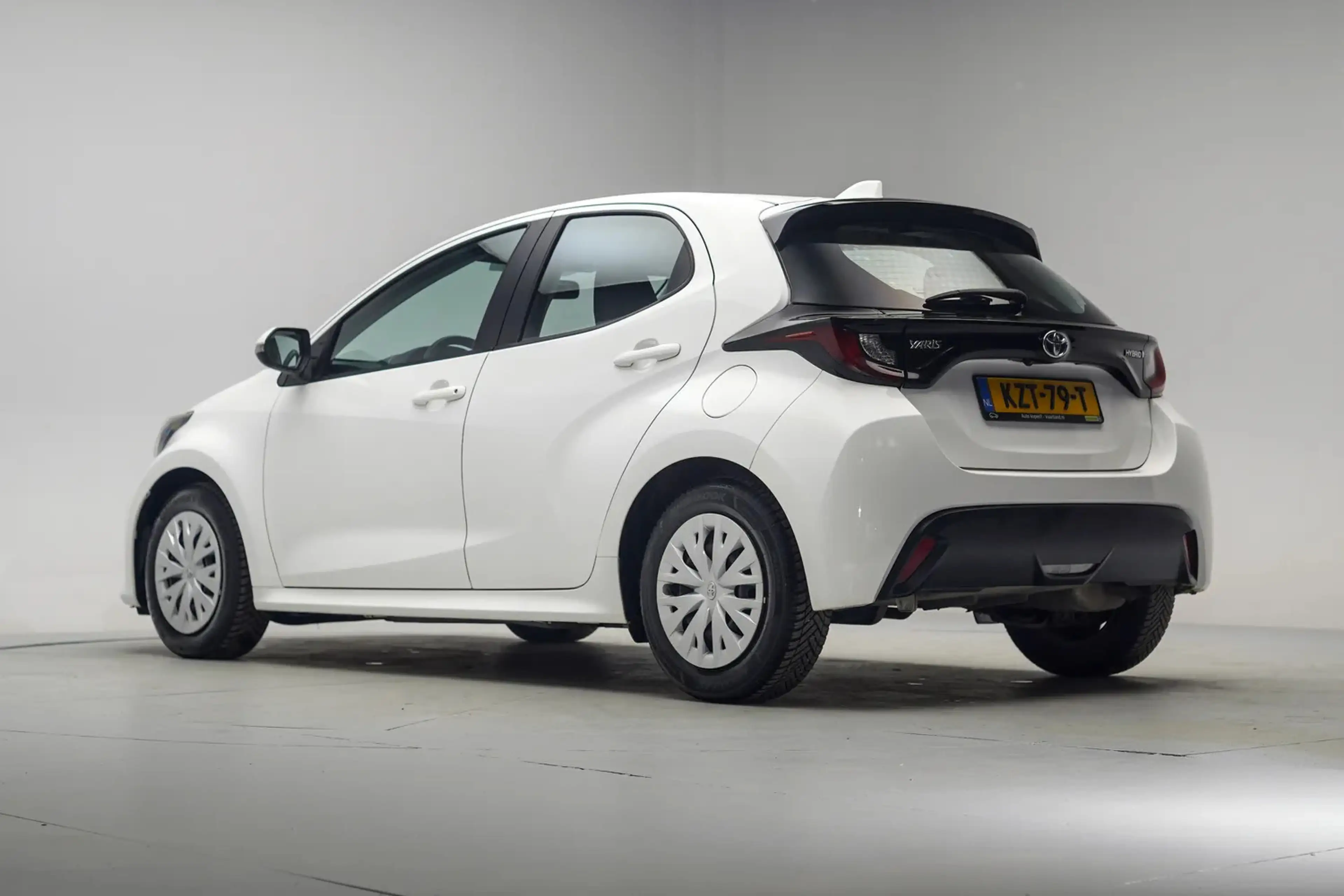 Toyota Yaris 1.5 Hybrid Active Aut. [ Navi Airco cruise Camera — photo 3