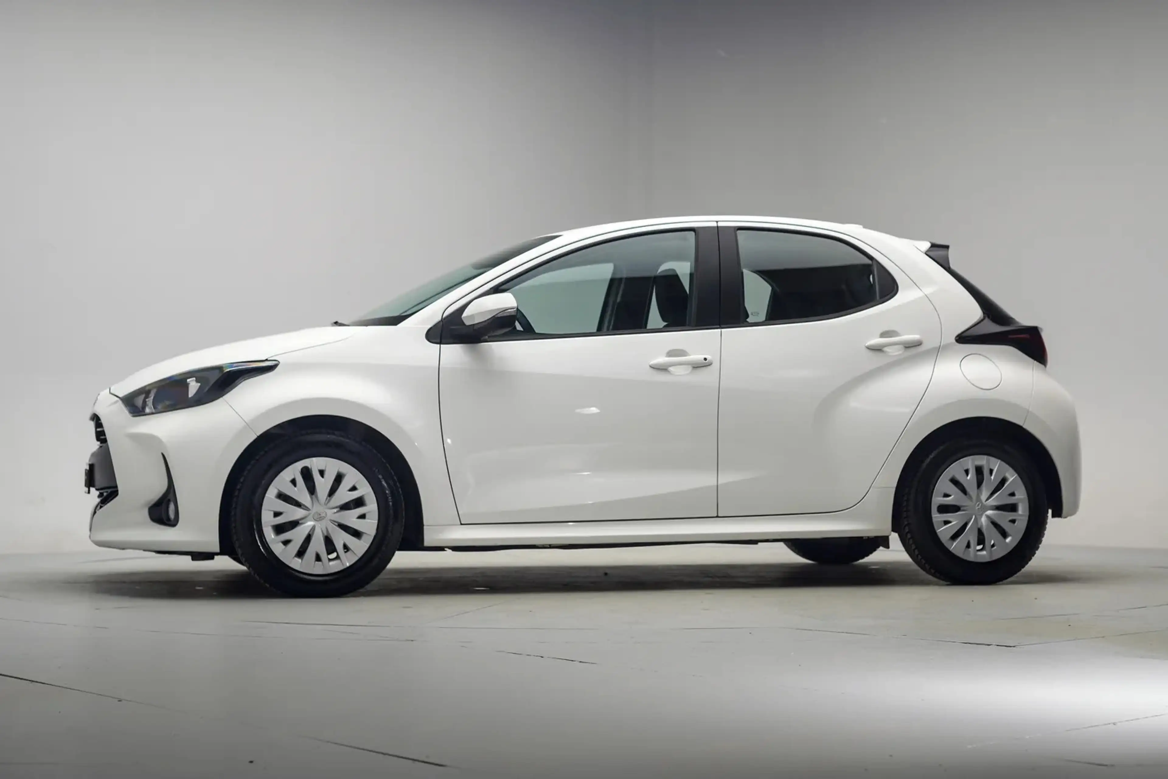 Toyota Yaris 1.5 Hybrid Active Aut. [ Navi Airco cruise Camera — photo 2