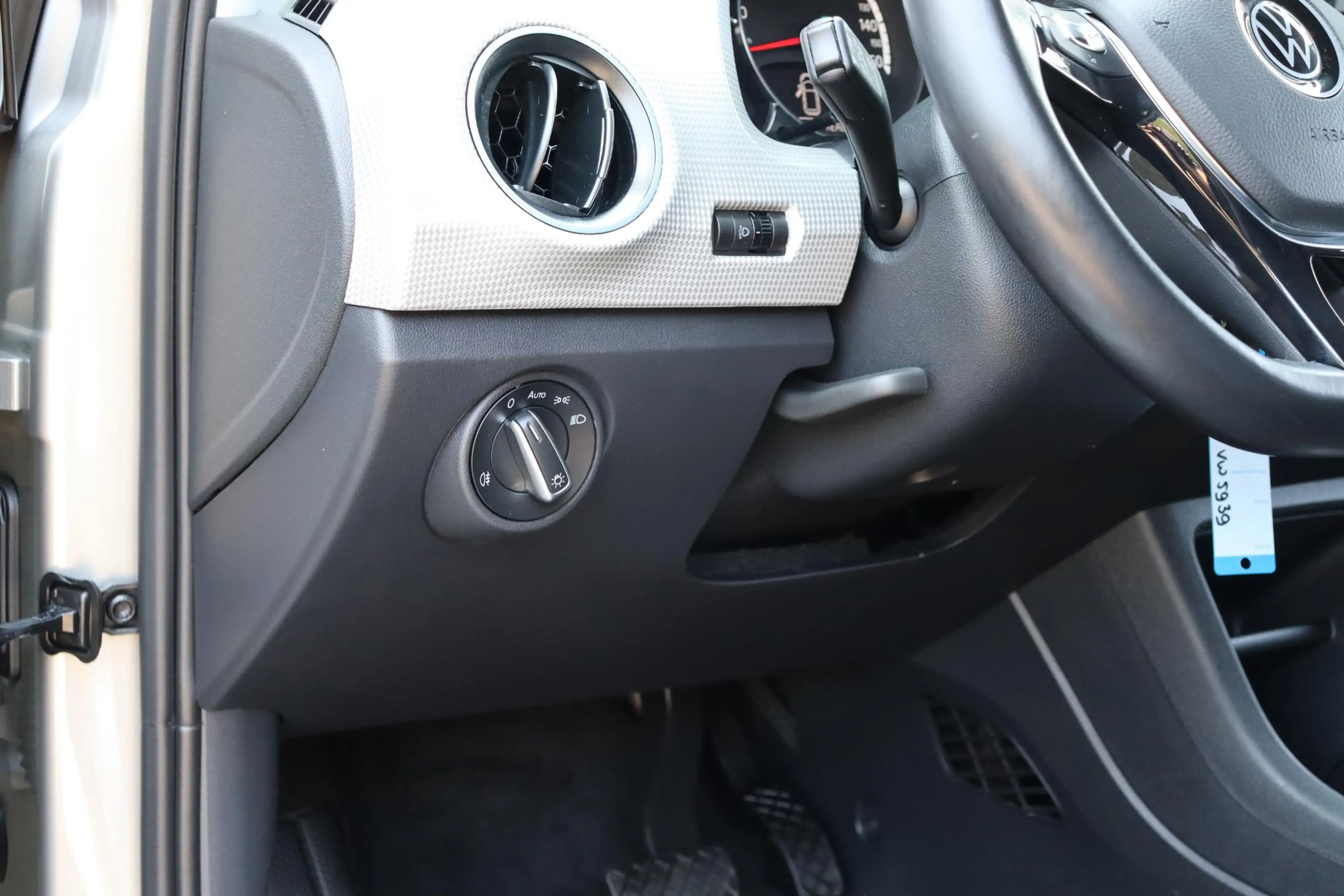 Volkswagen e-up! e-up! Style Plus 5drs Pdc/Camera — photo 9