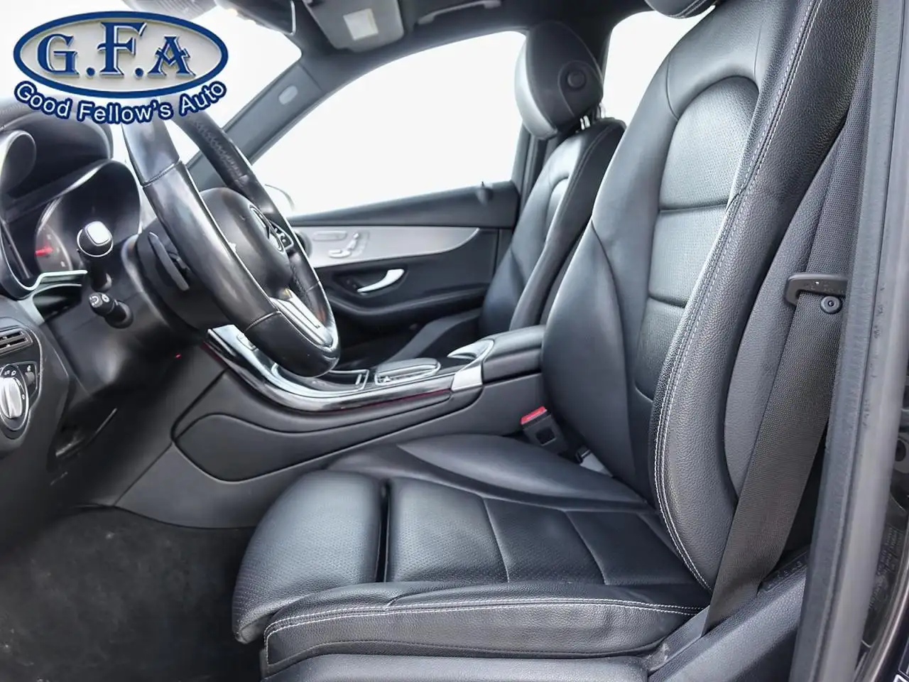 Mercedes-Benz GLC снимка Mercedes-Benz GLC