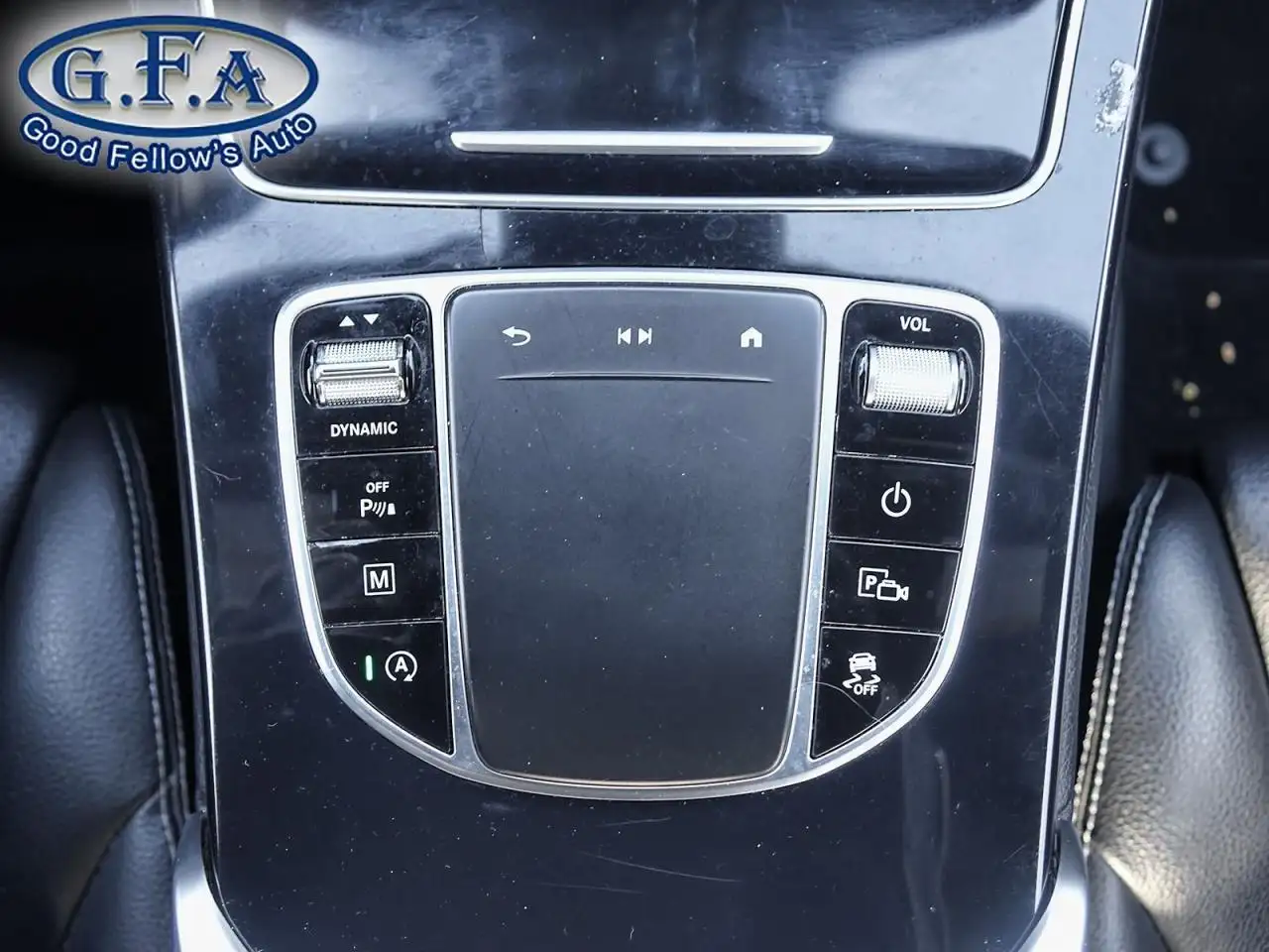 Mercedes-Benz GLC снимка Mercedes-Benz GLC