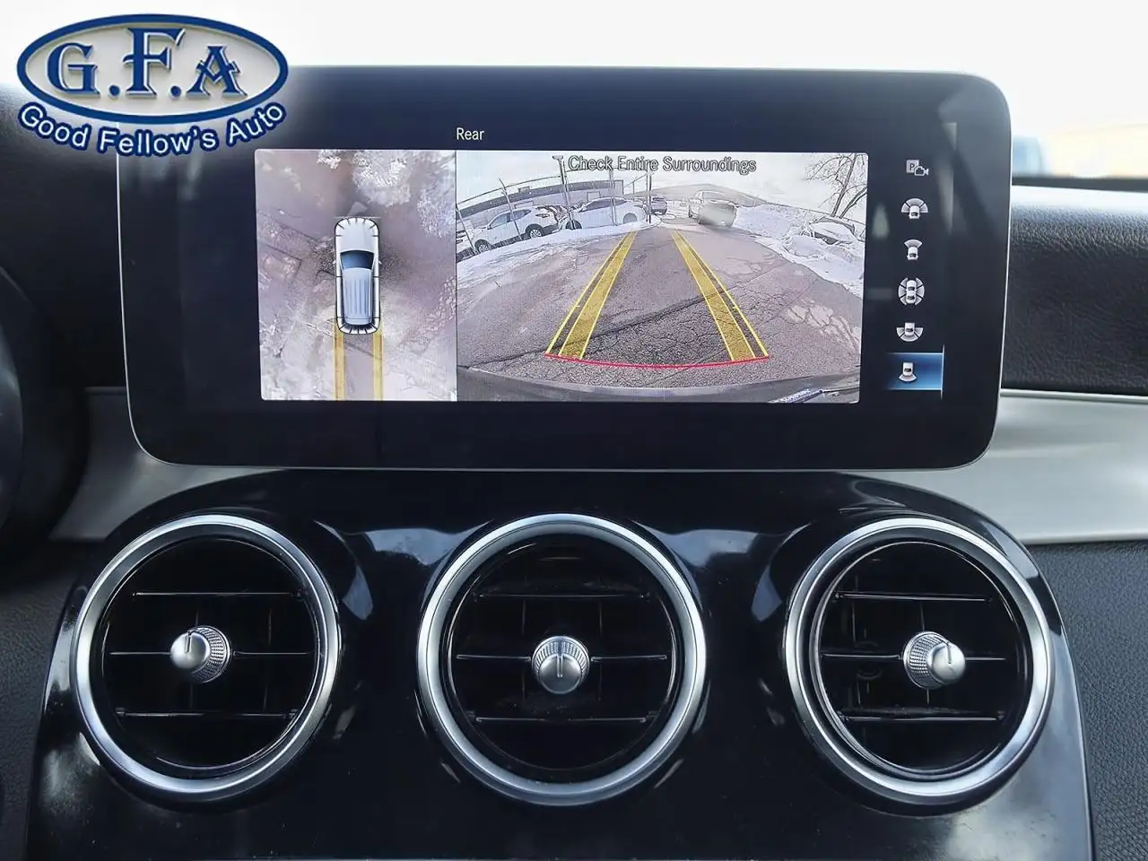 Mercedes-Benz GLC снимка Mercedes-Benz GLC