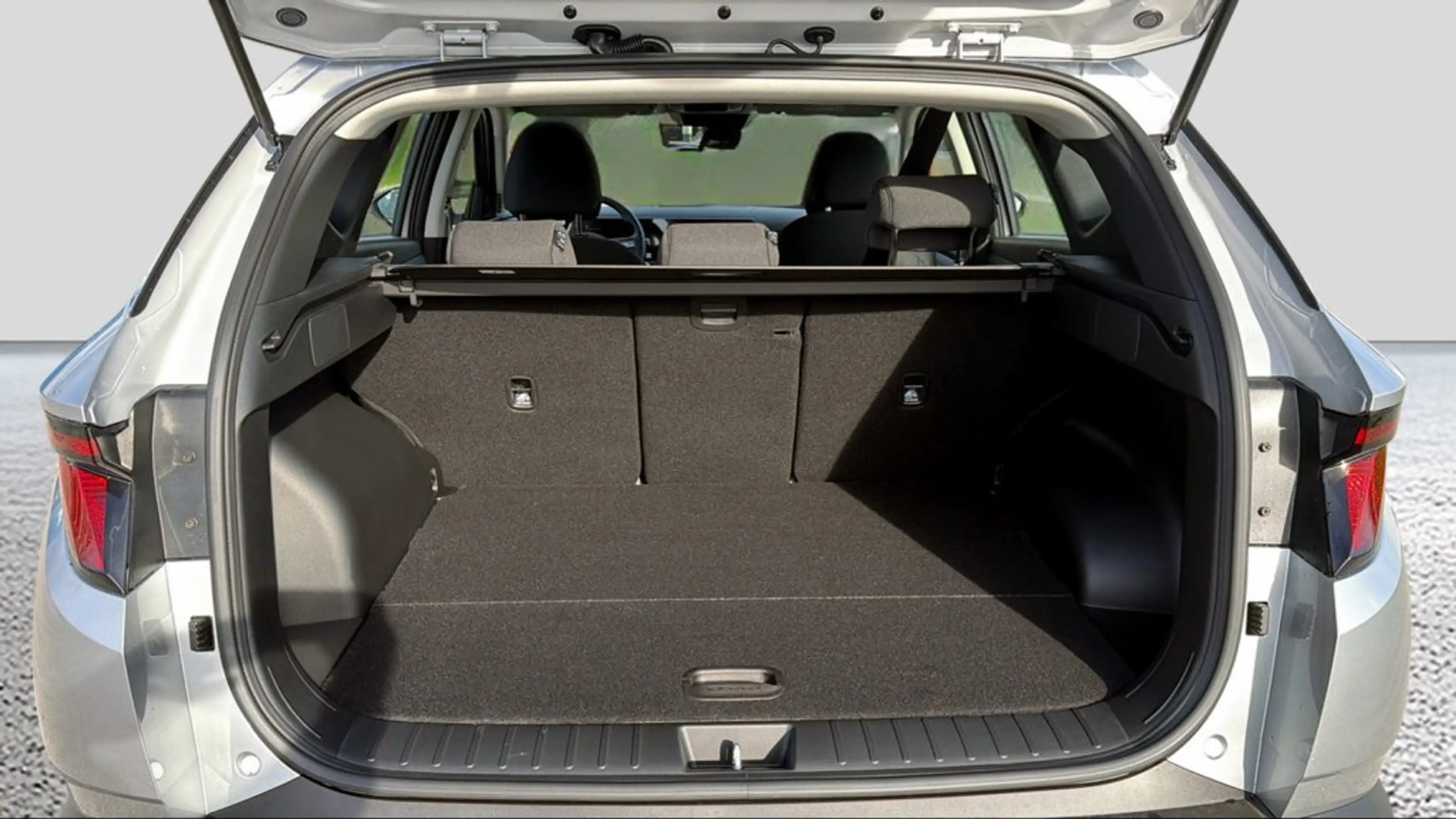 Hyundai TUCSON NX4 Edition 35 1,6 T-GDi HEV 2WD — photo 11