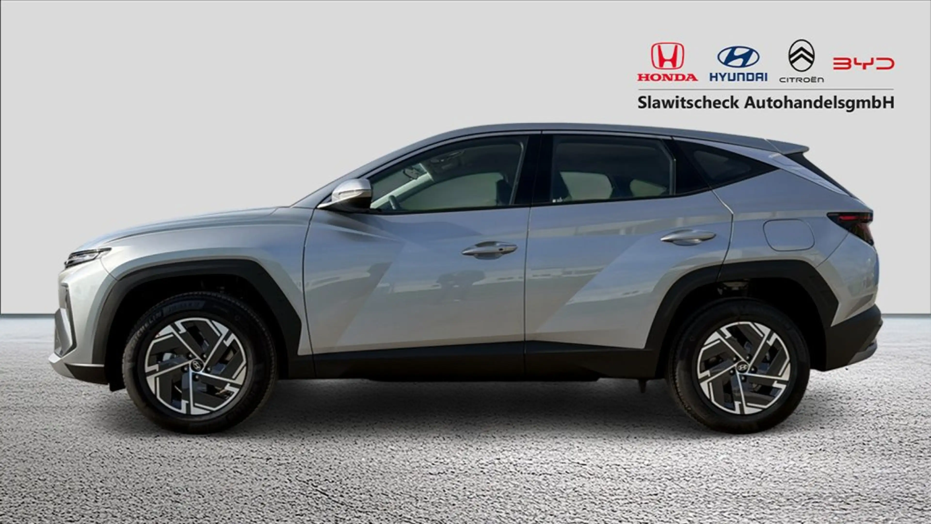 Hyundai TUCSON NX4 Edition 35 1,6 T-GDi HEV 2WD — photo 2