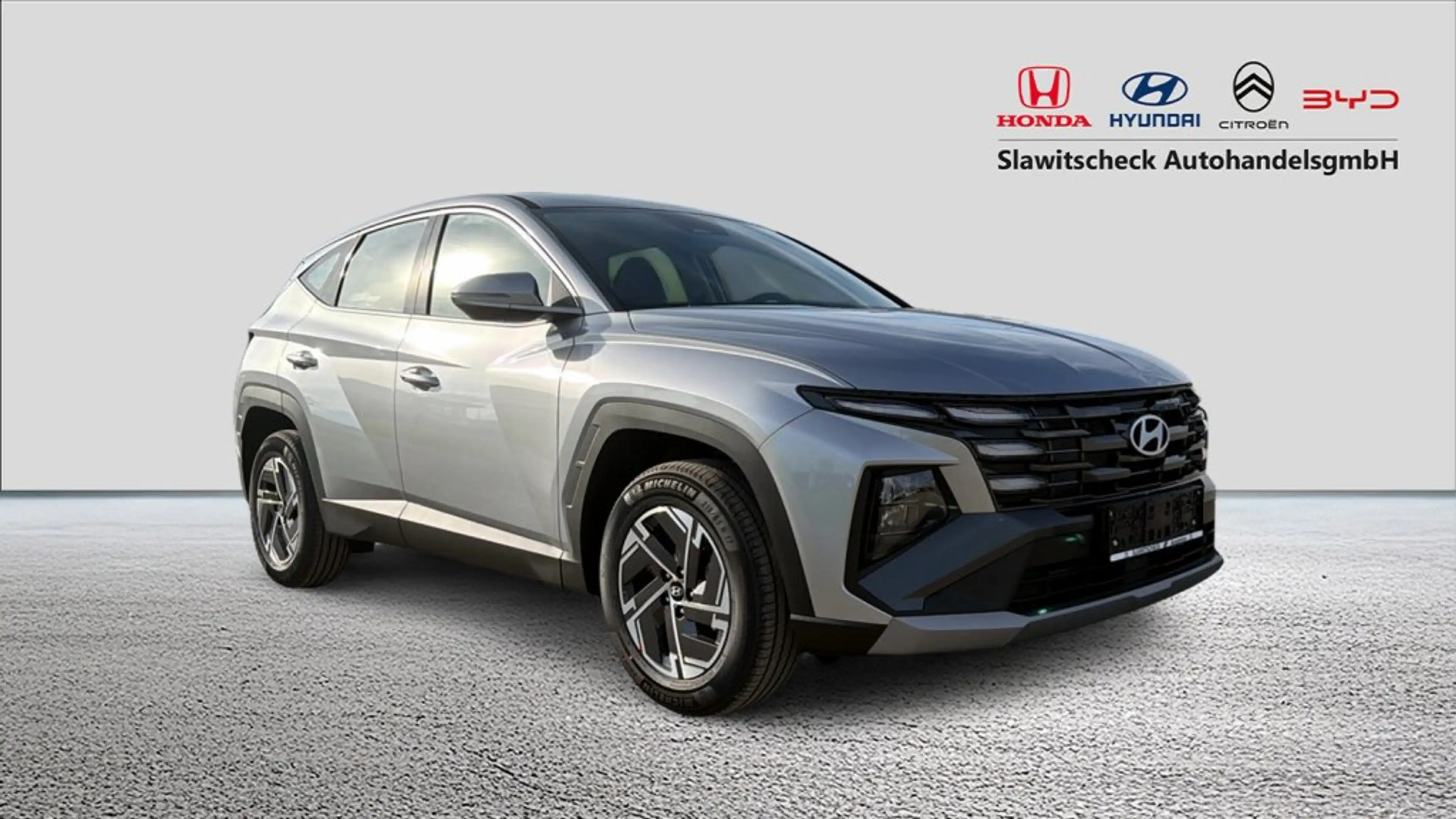 Hyundai TUCSON NX4 Edition 35 1,6 T-GDi HEV 2WD — photo 6