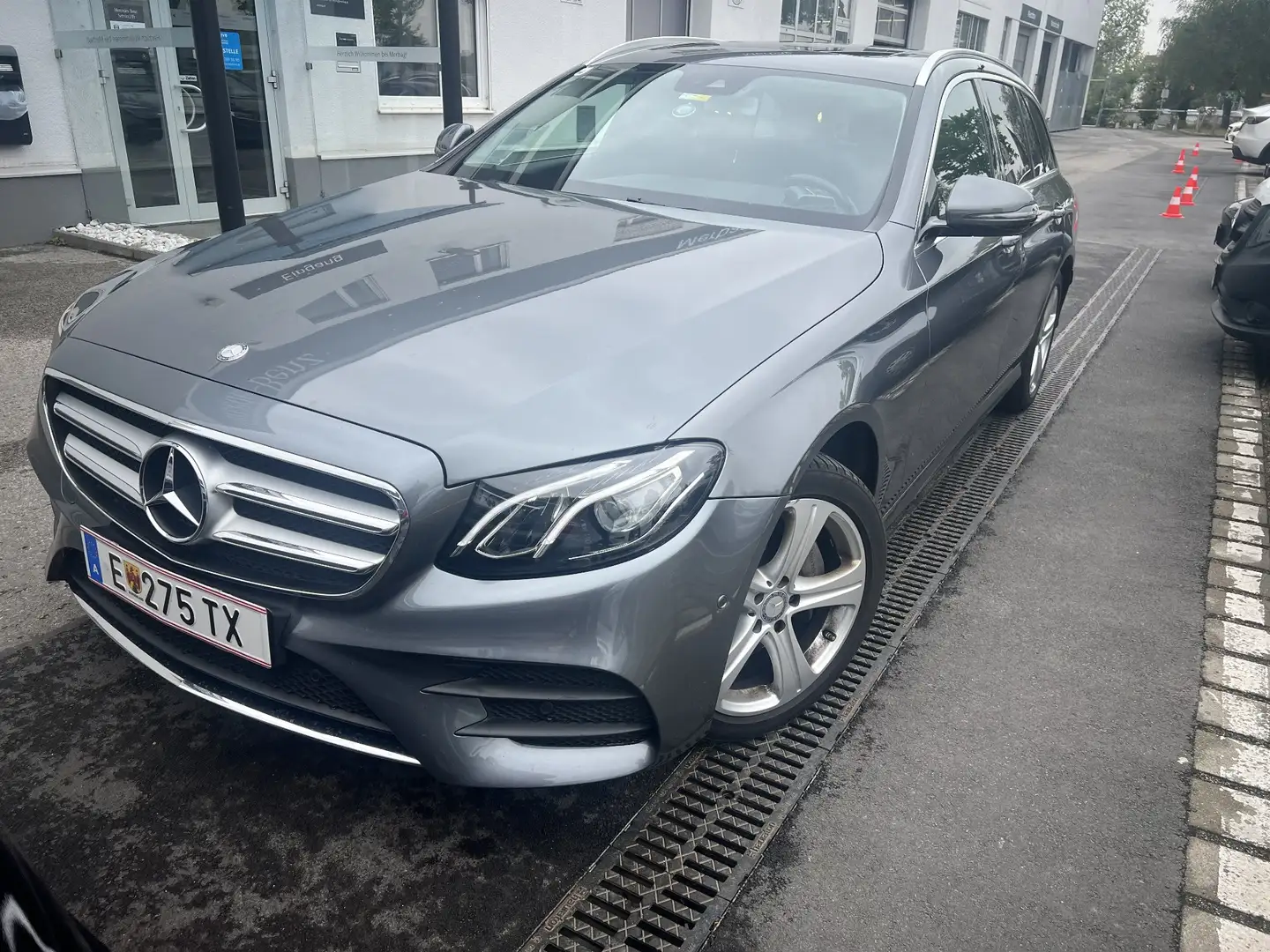 Mercedes-Benz E 220 d T Aut. - 1
