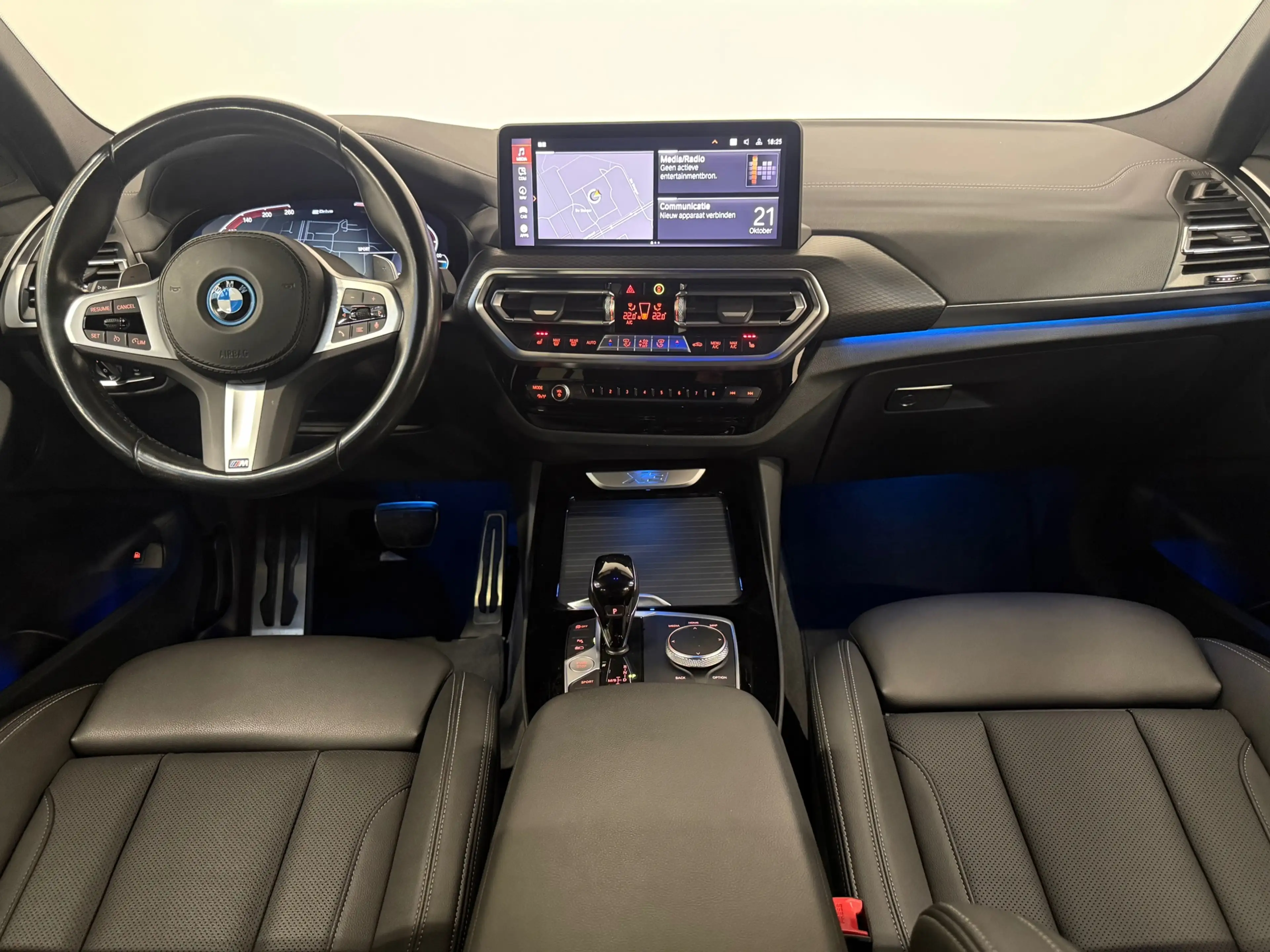BMW X3 XDrive30e High Executive M Sport Pano Leder Headup — photo 14
