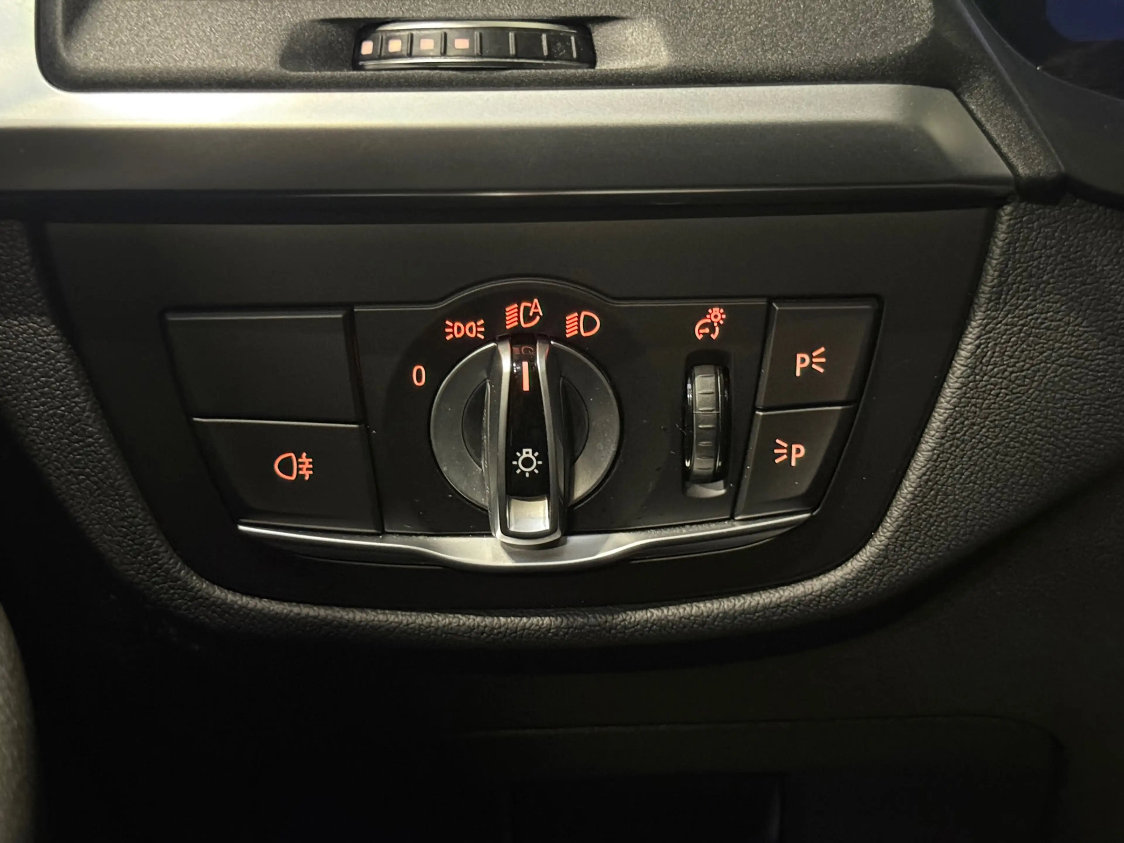 BMW X3 XDrive30e High Executive M Sport Pano Leder Headup — photo 22