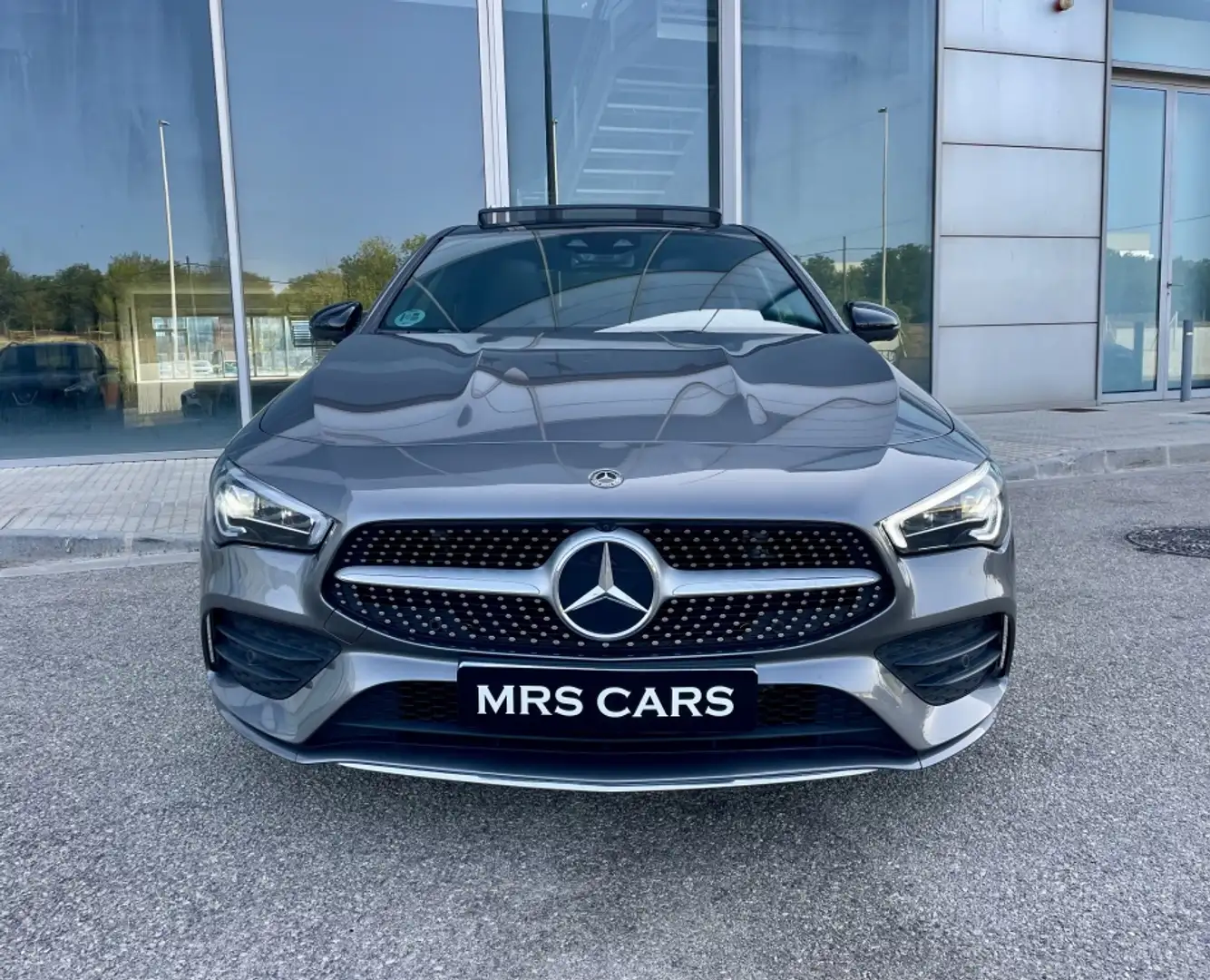 Mercedes-Benz CLA 200 7G-DCT Grijs - 2