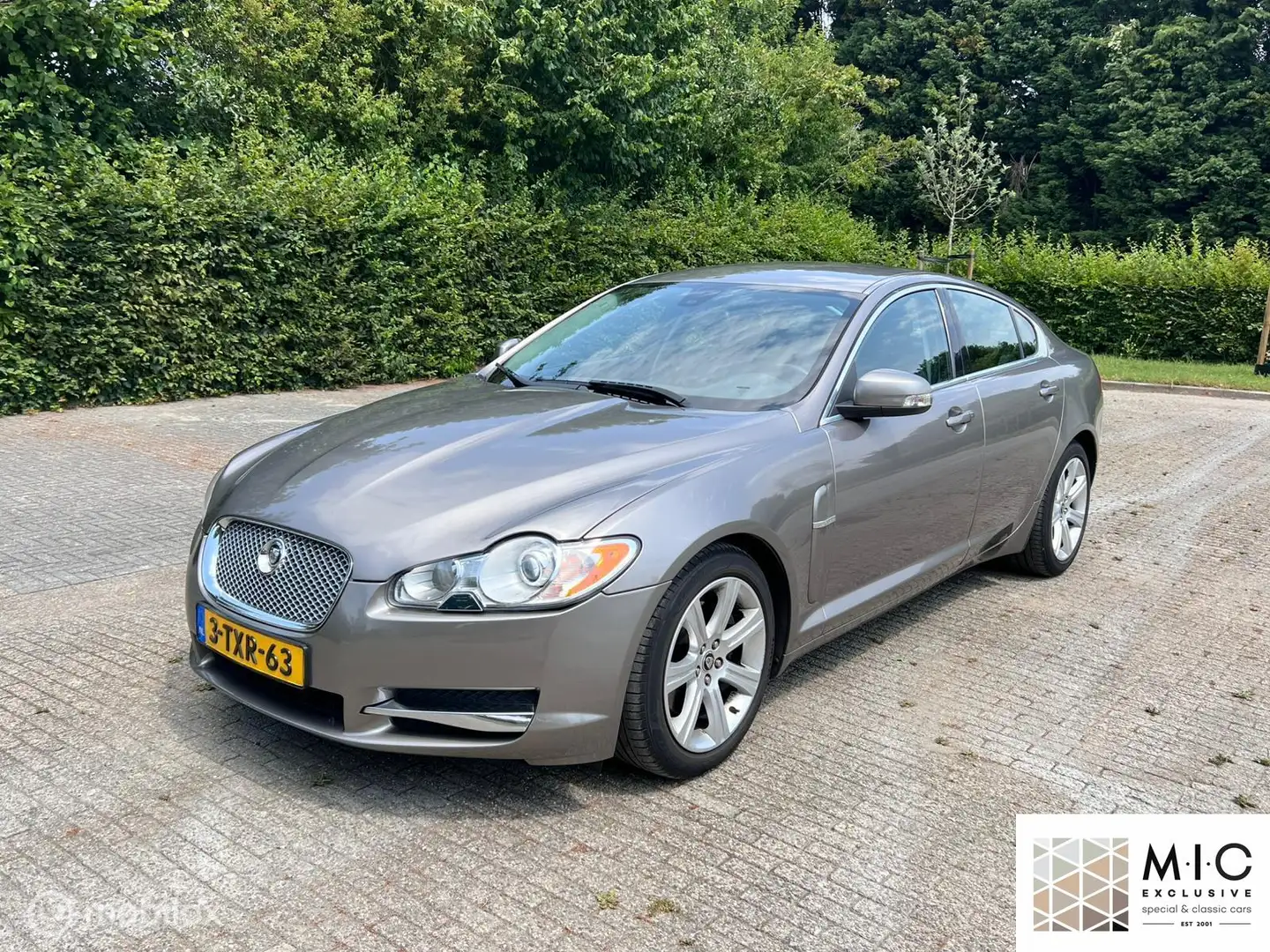Jaguar XF 2.7D V6 Premium Luxury | dealer onderh. | Inr Mog. Grijs - 1
