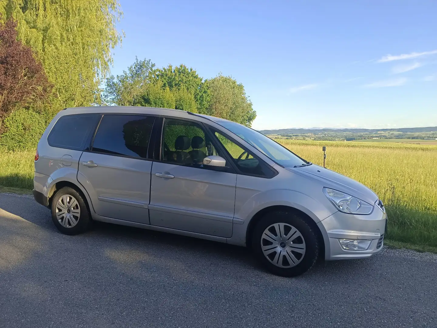 Ford Galaxy Titanium 1,6 TDCi DPF Start & Stop Silber - 2