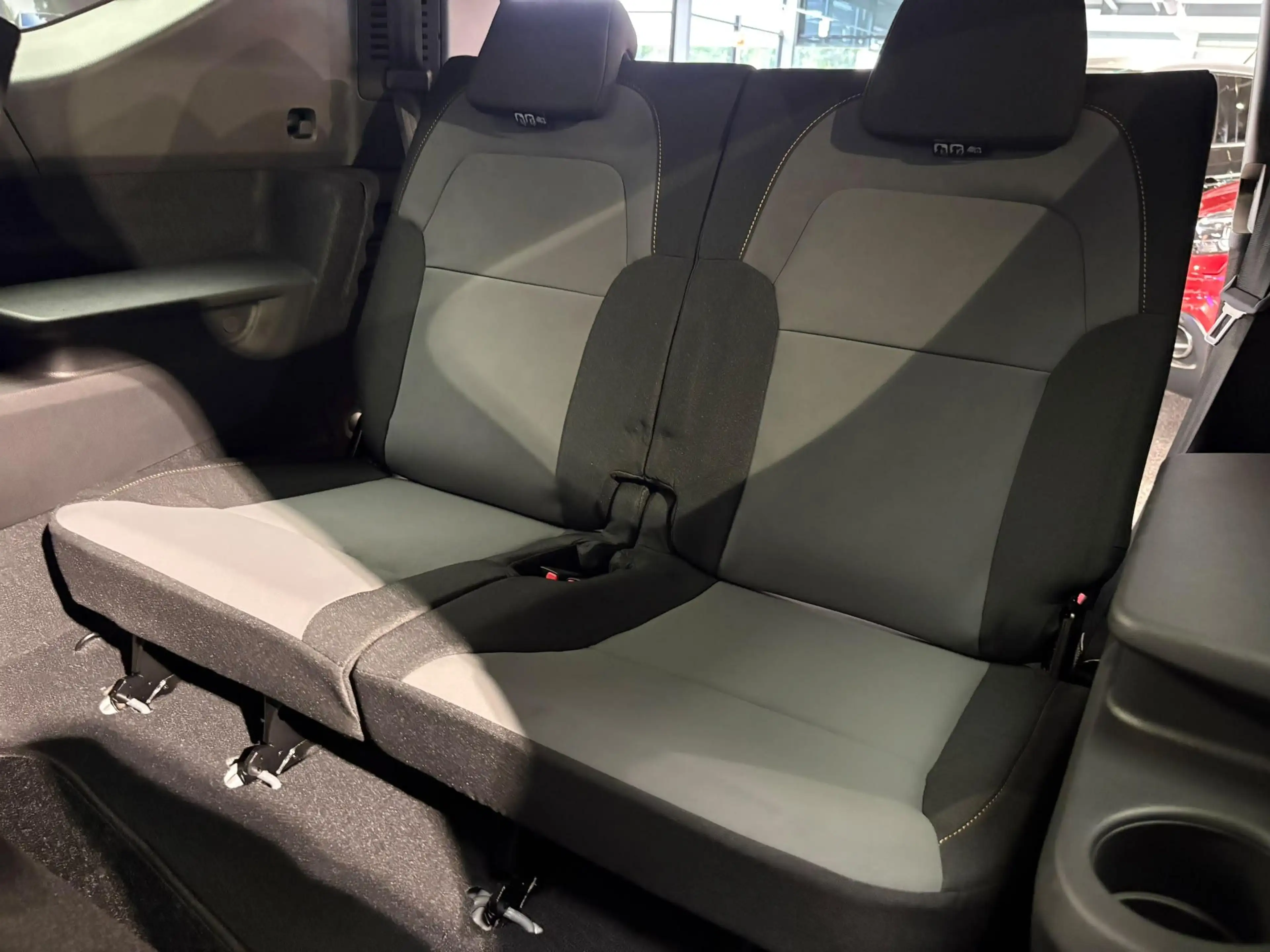 Dacia Jogger 1.6 Hybrid 140 Extreme 7p. | Demo | 7 Persoons | N — photo 31