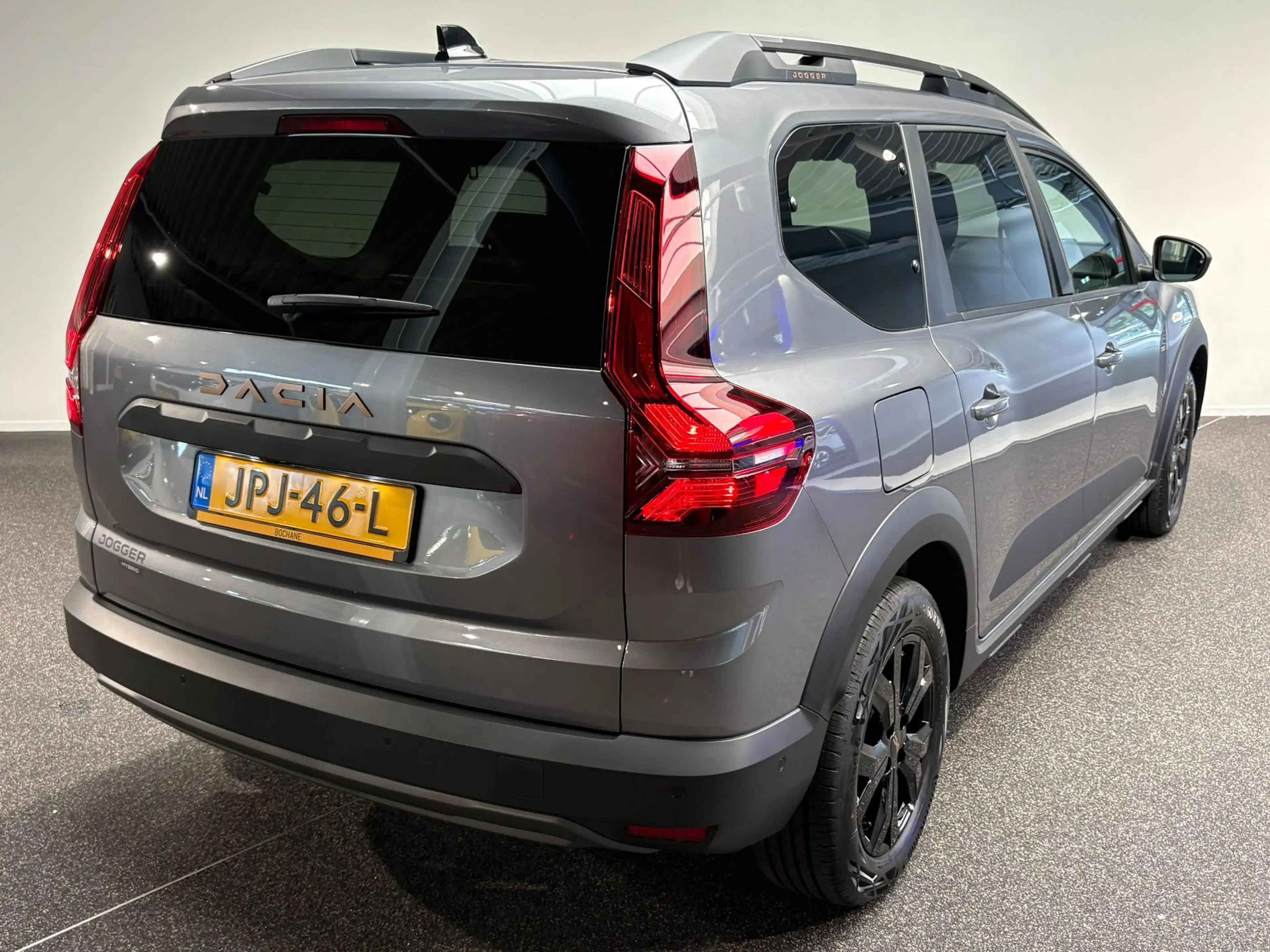 Dacia Jogger 1.6 Hybrid 140 Extreme 7p. | Demo | 7 Persoons | N — photo 2