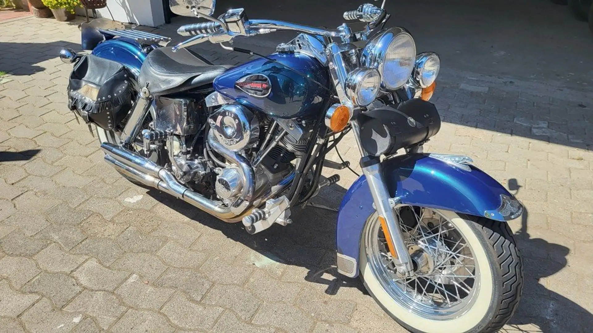 Harley-Davidson Early Shovel Bleu - 2