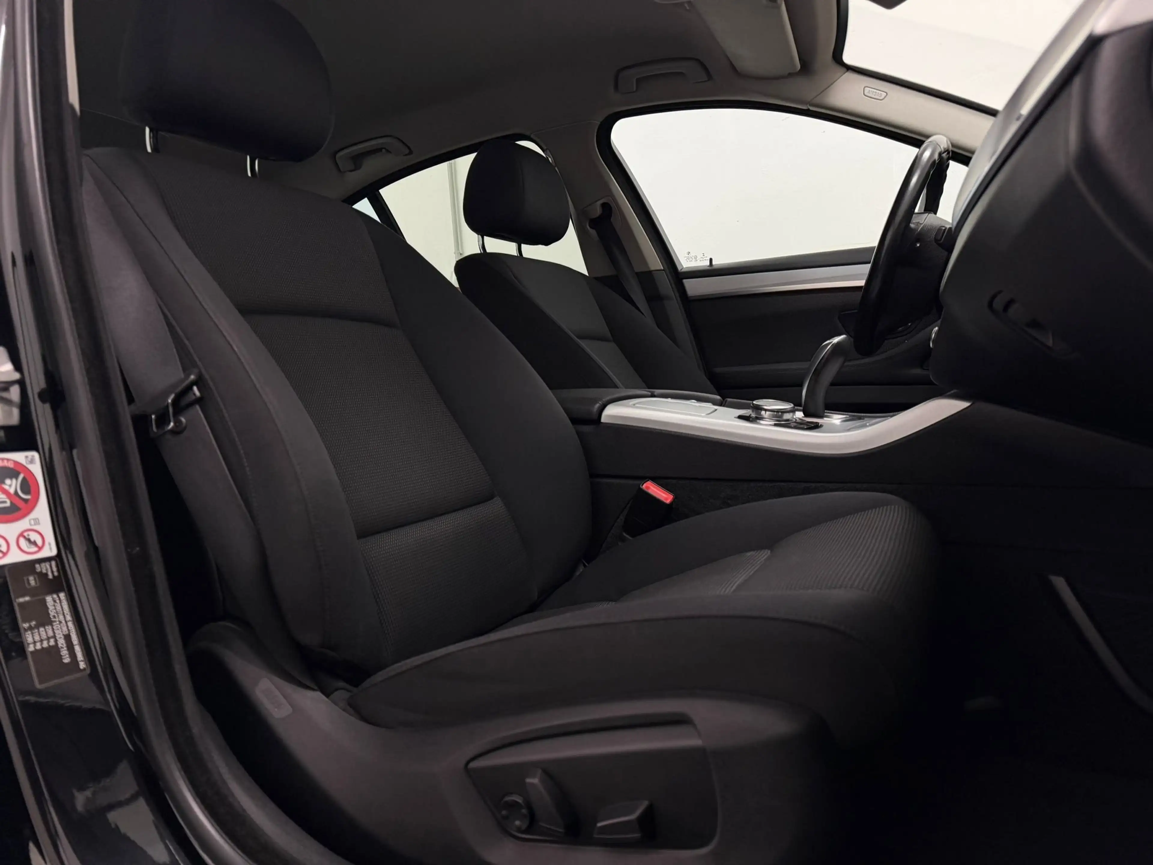 BMW 525 d Aut. (F10) NAVI - XENON - SHZ — photo 11