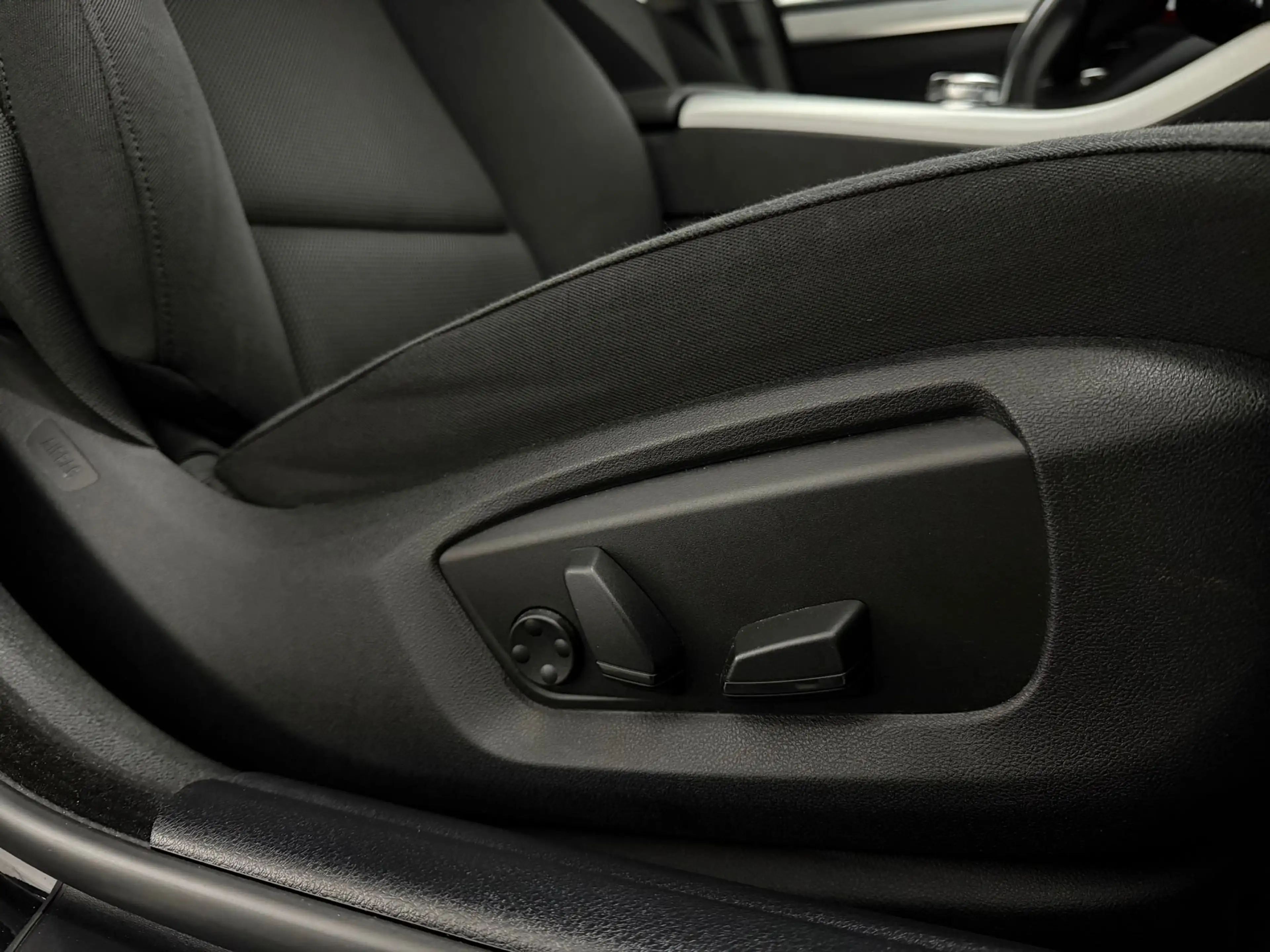 BMW 525 d Aut. (F10) NAVI - XENON - SHZ — photo 12