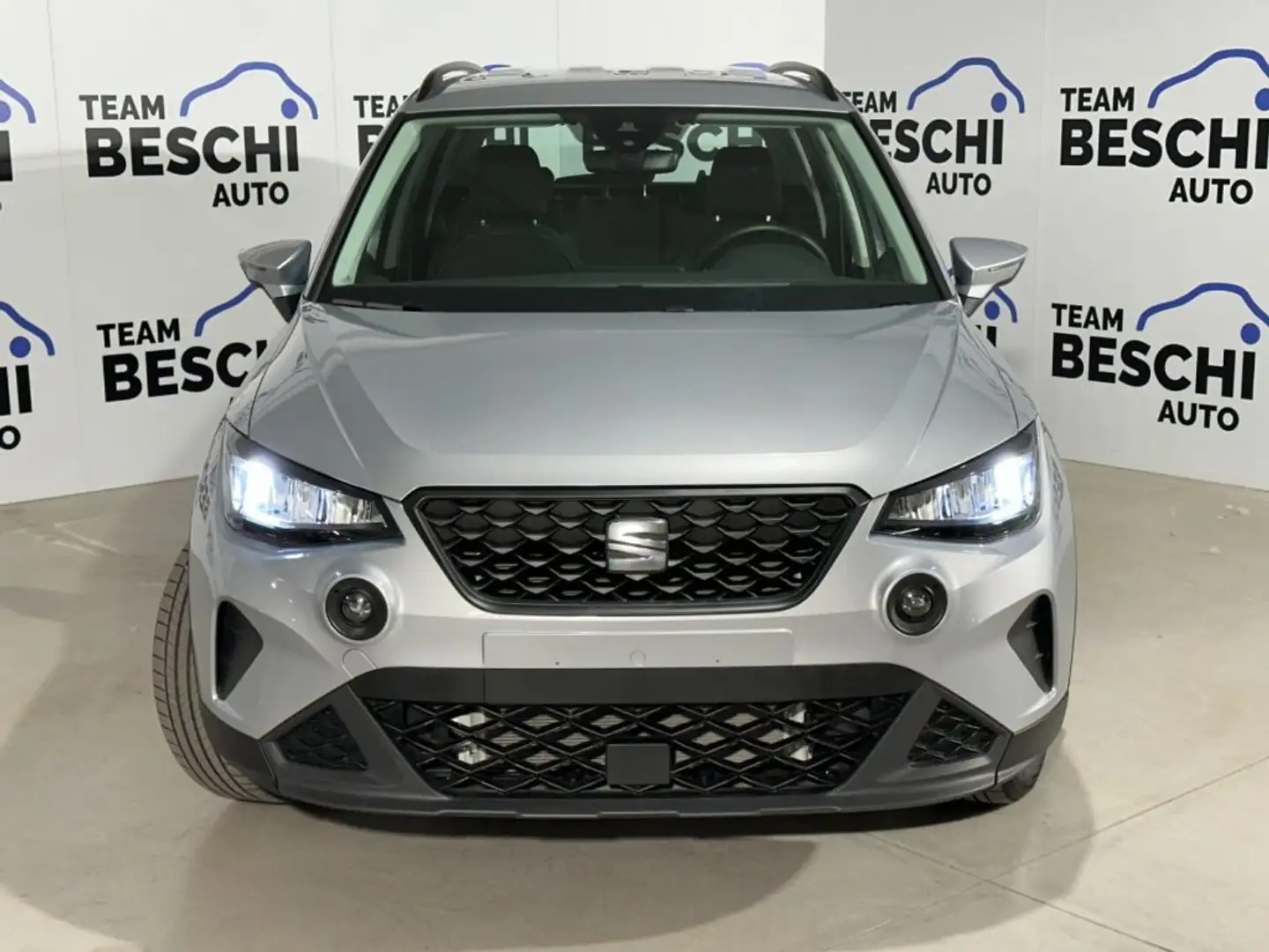 SEAT Arona 1.0 EcoTSI 110 CV DSG Style Argento - 2