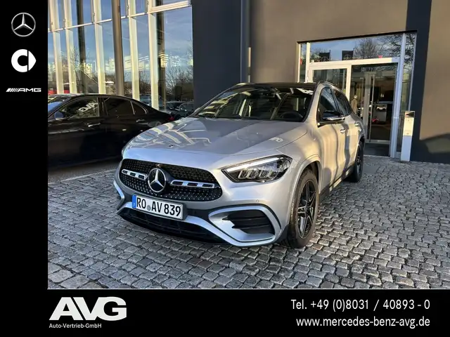 Mercedes-Benz GLA 200 AMG Special Edition Pano AHK LED 360°
