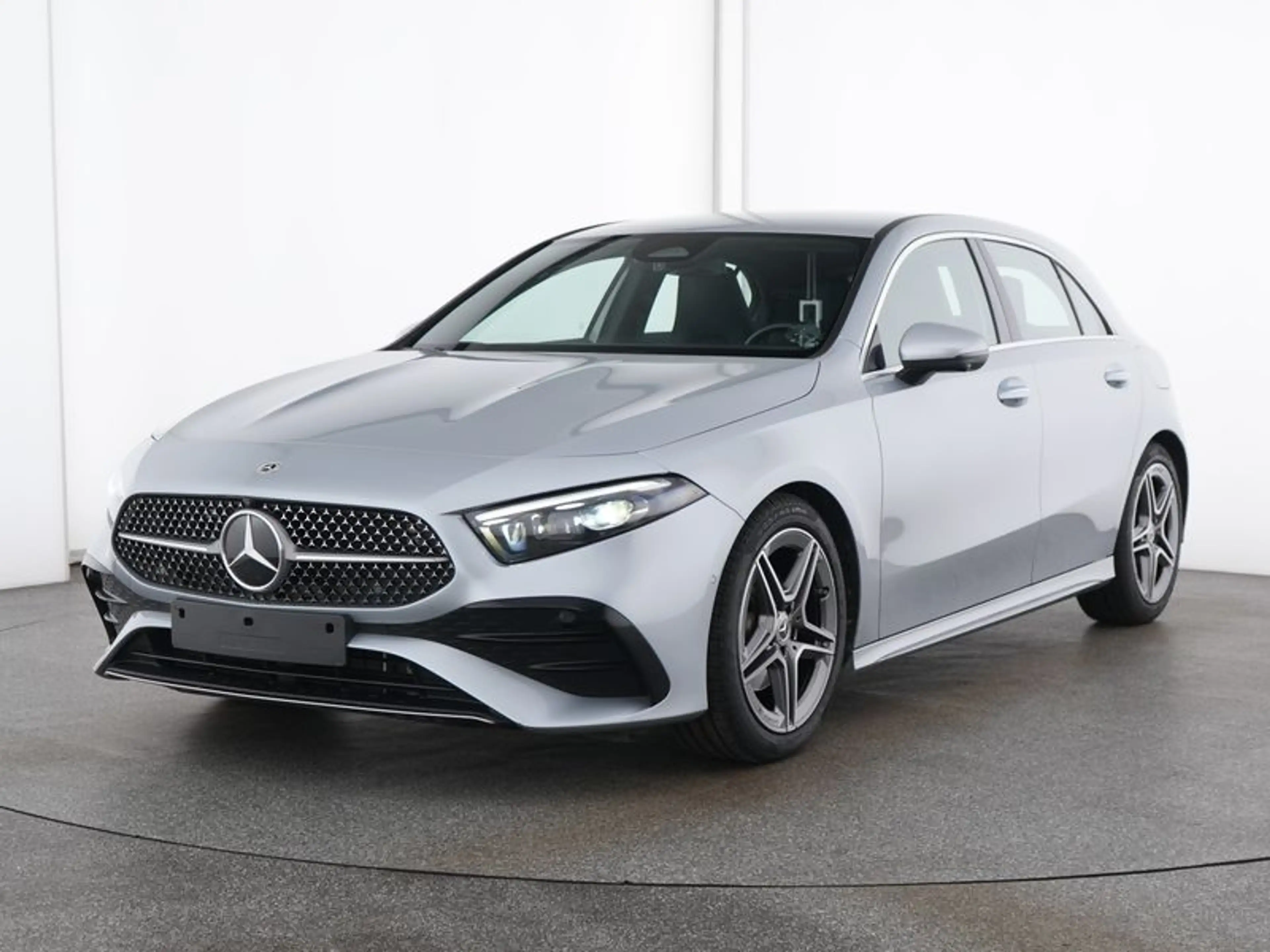 Mercedes-Benz A 200 , AMG MULTI 360 DISTR KAMERA SPUR PDC SHZ — photo 2