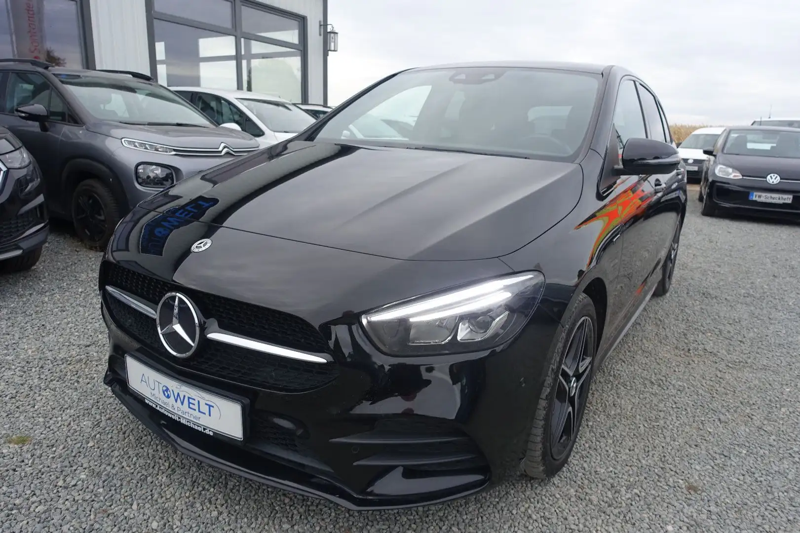 Mercedes-Benz B 250 e Aut.AMG LED NAV DAB KAM ACC APP Alcantar Schwarz - 2