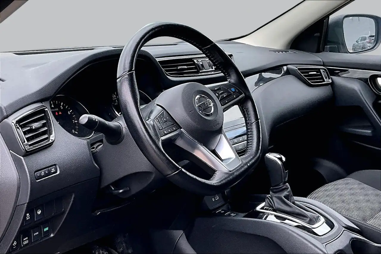 Nissan Qashqai photo Nissan Qashqai