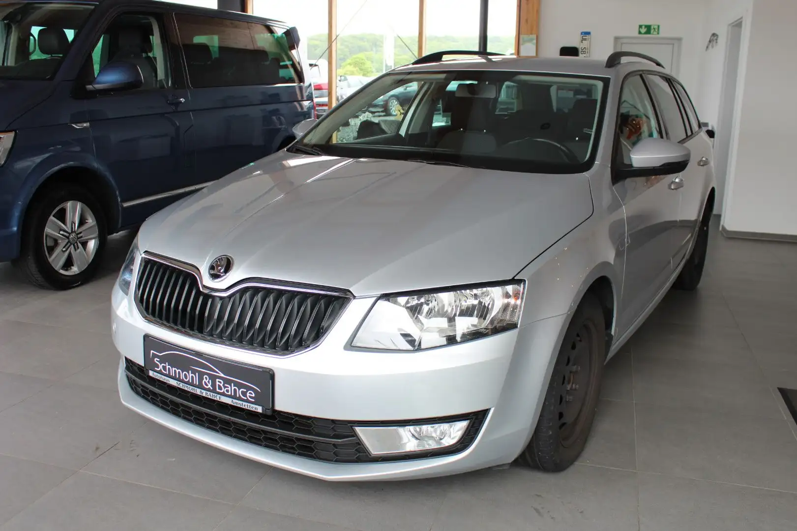 Skoda Octavia Combi 1.6 TDI Ambition*NAVI*1.HAND* Plateado - 1