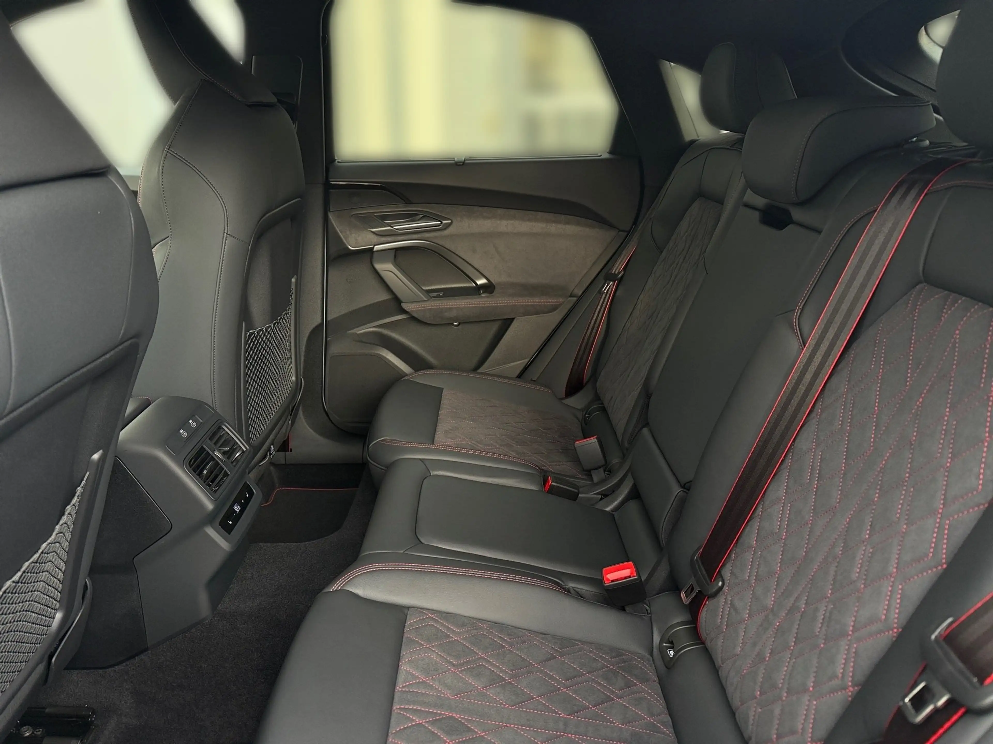 Audi SQ5 Sportback Panoramadach*Anhängerkupplung*LED-Schein — photo 11