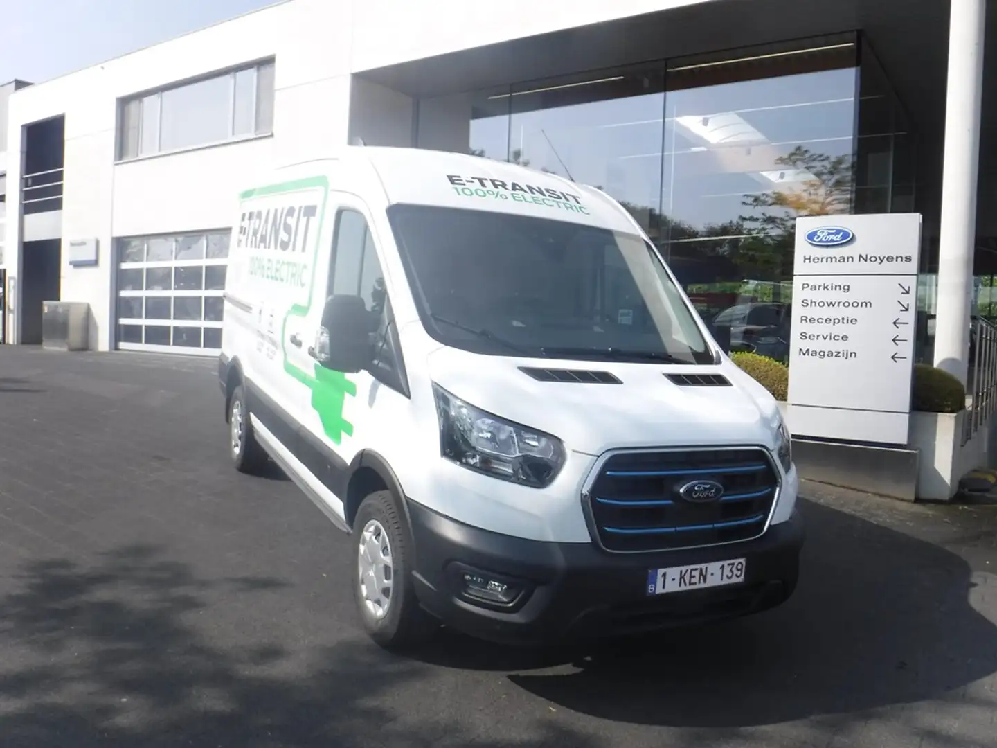 Ford E-Transit Blanc - 2