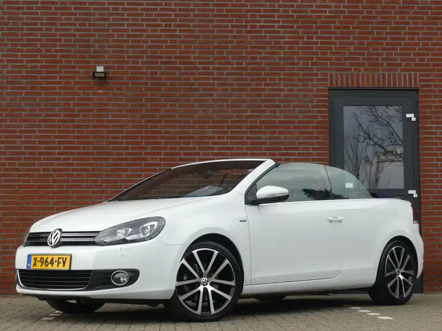 Volkswagen Golf Cabriolet 1.4 TSI / Blauwe kap / Carplay / Camera