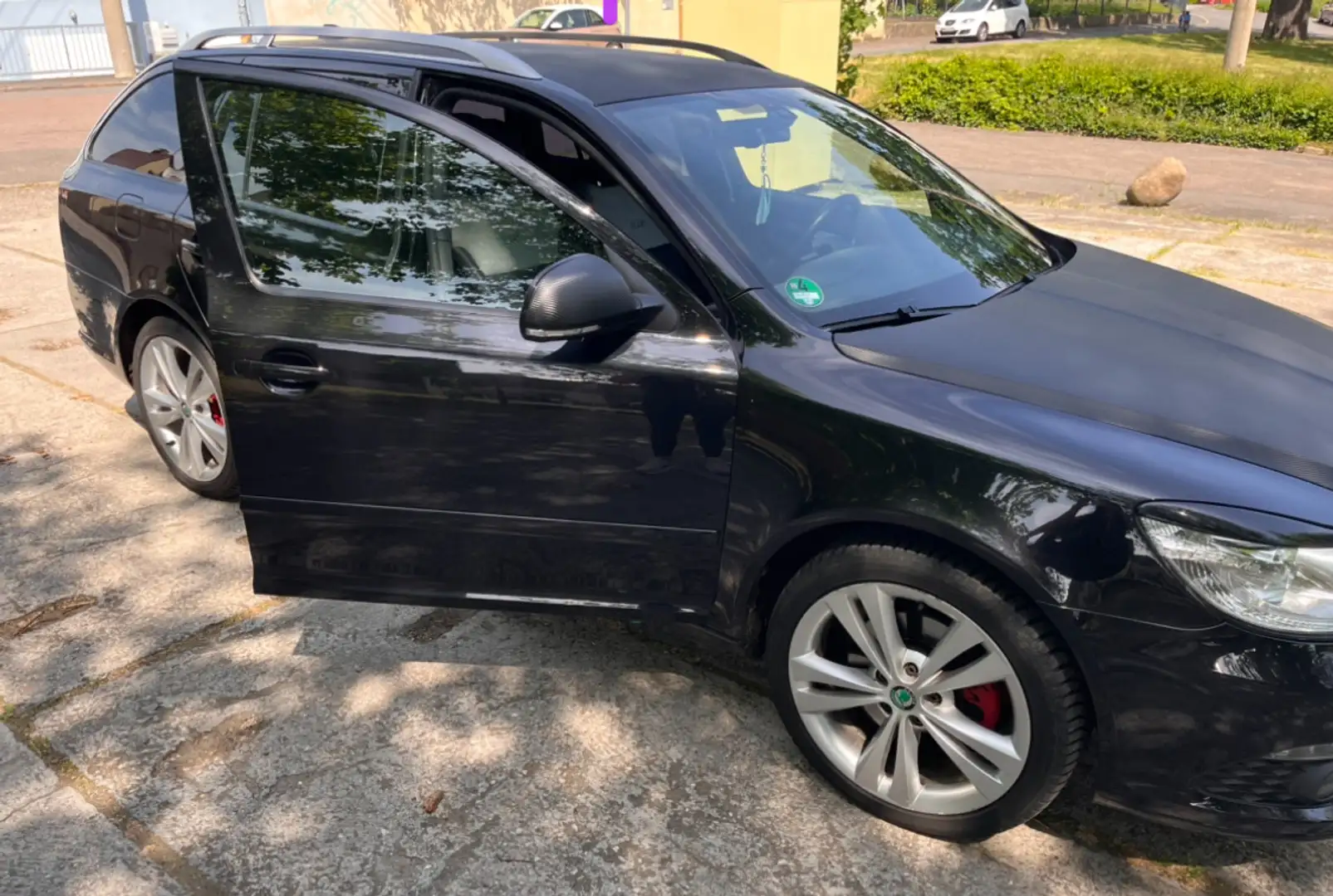 Skoda Octavia Combi 2.0 TDI CR DPF DSG RS - 2