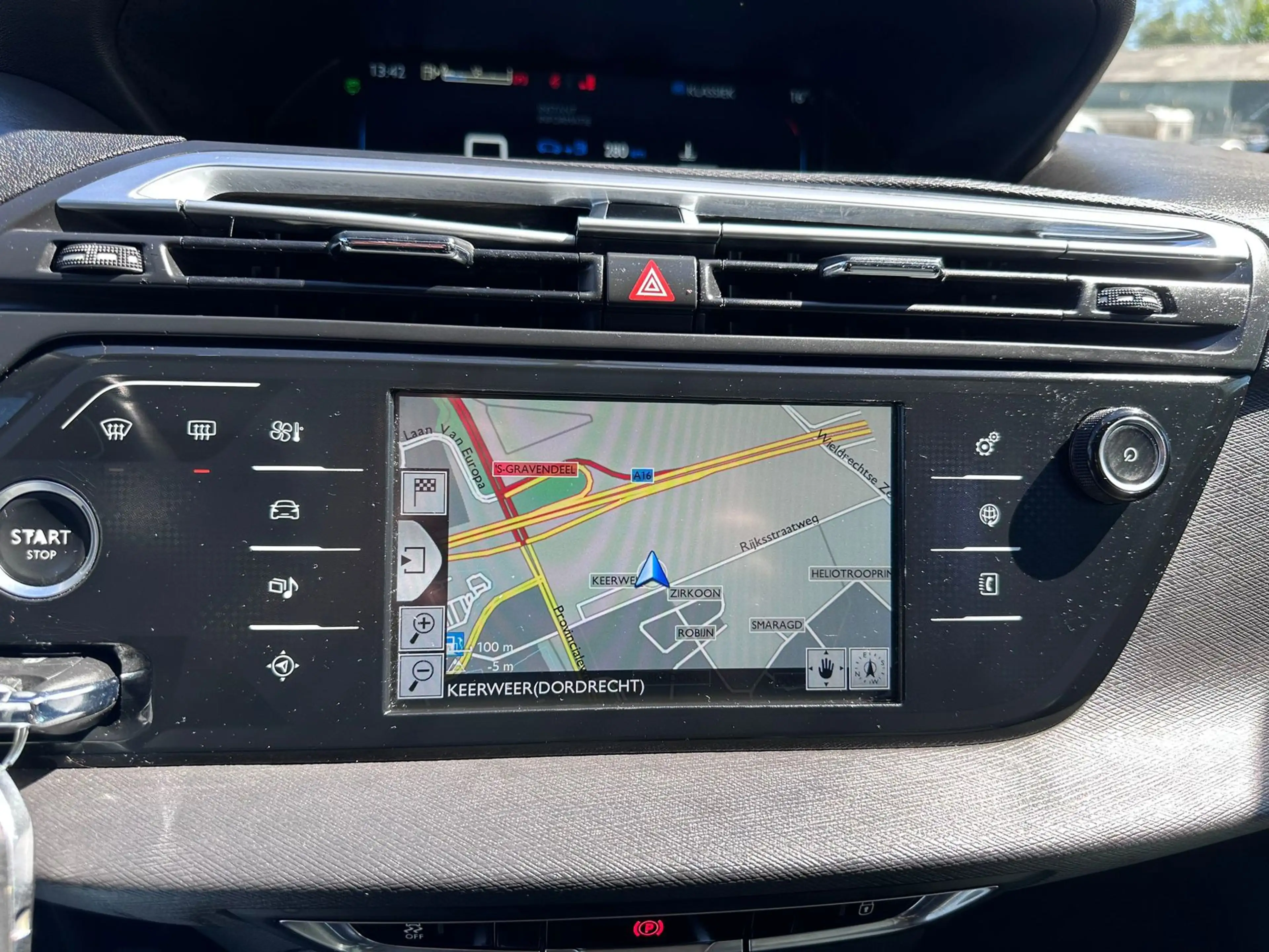 Citroen C4 Picasso 1.2 PureTech Selection Achteruit camera*Navigatie* — photo 8