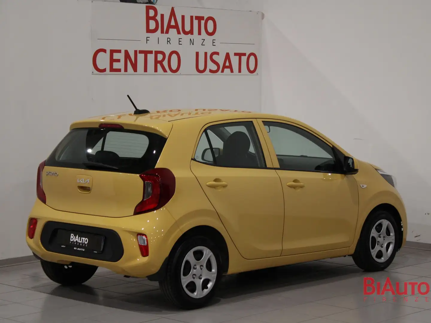 Kia Picanto Picanto 1.0 12V 5 porte Urban Giallo - 2